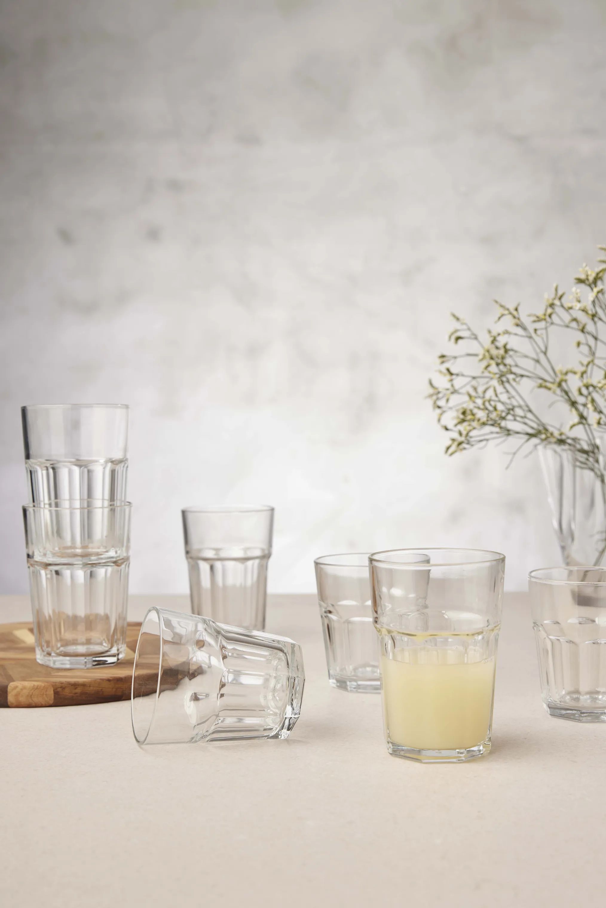 Aida Glas Glas - 18 dele i Klar, 2