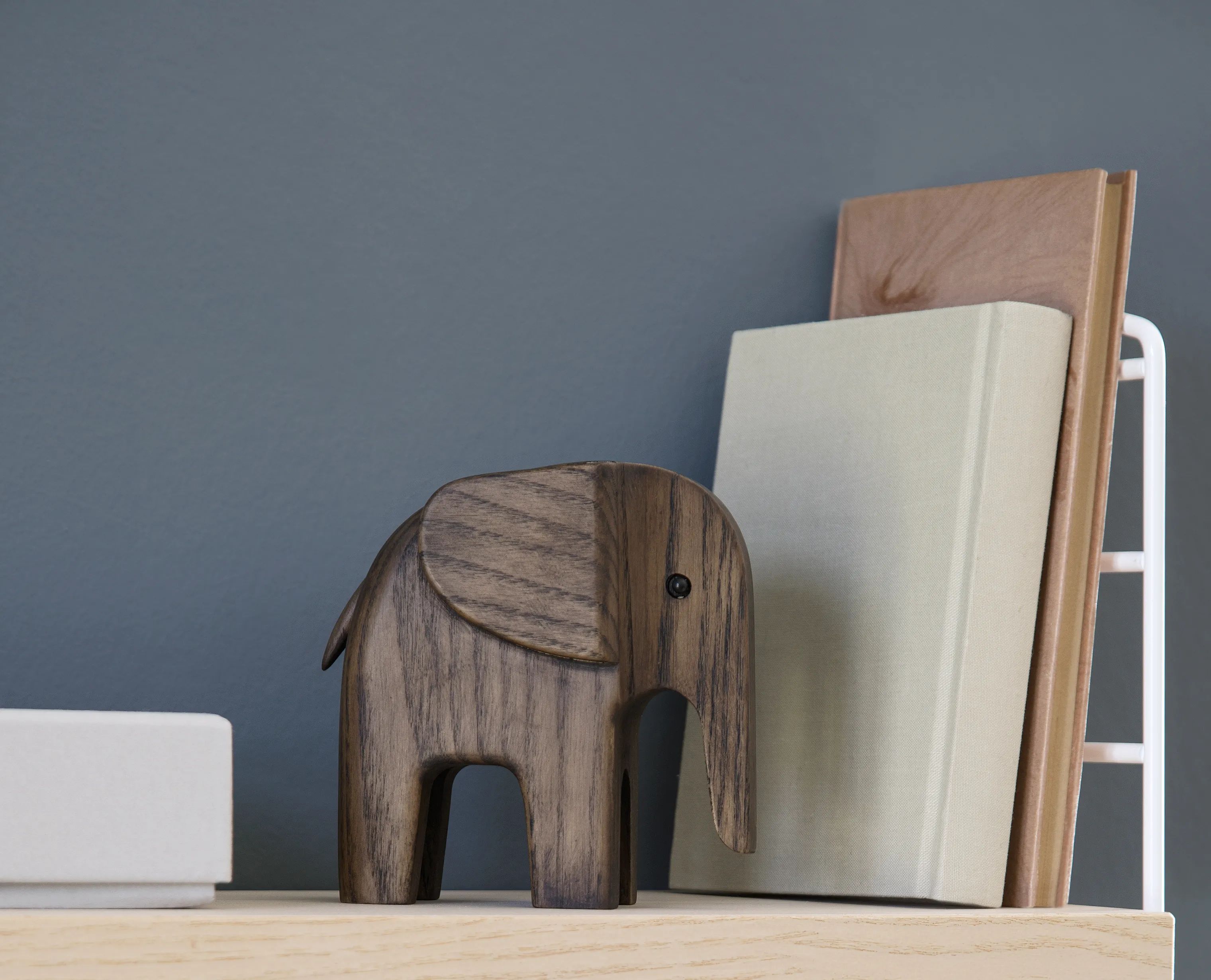 Novoform Dyrefigurer Figur - Elefant i Brun, 11 cm, 2