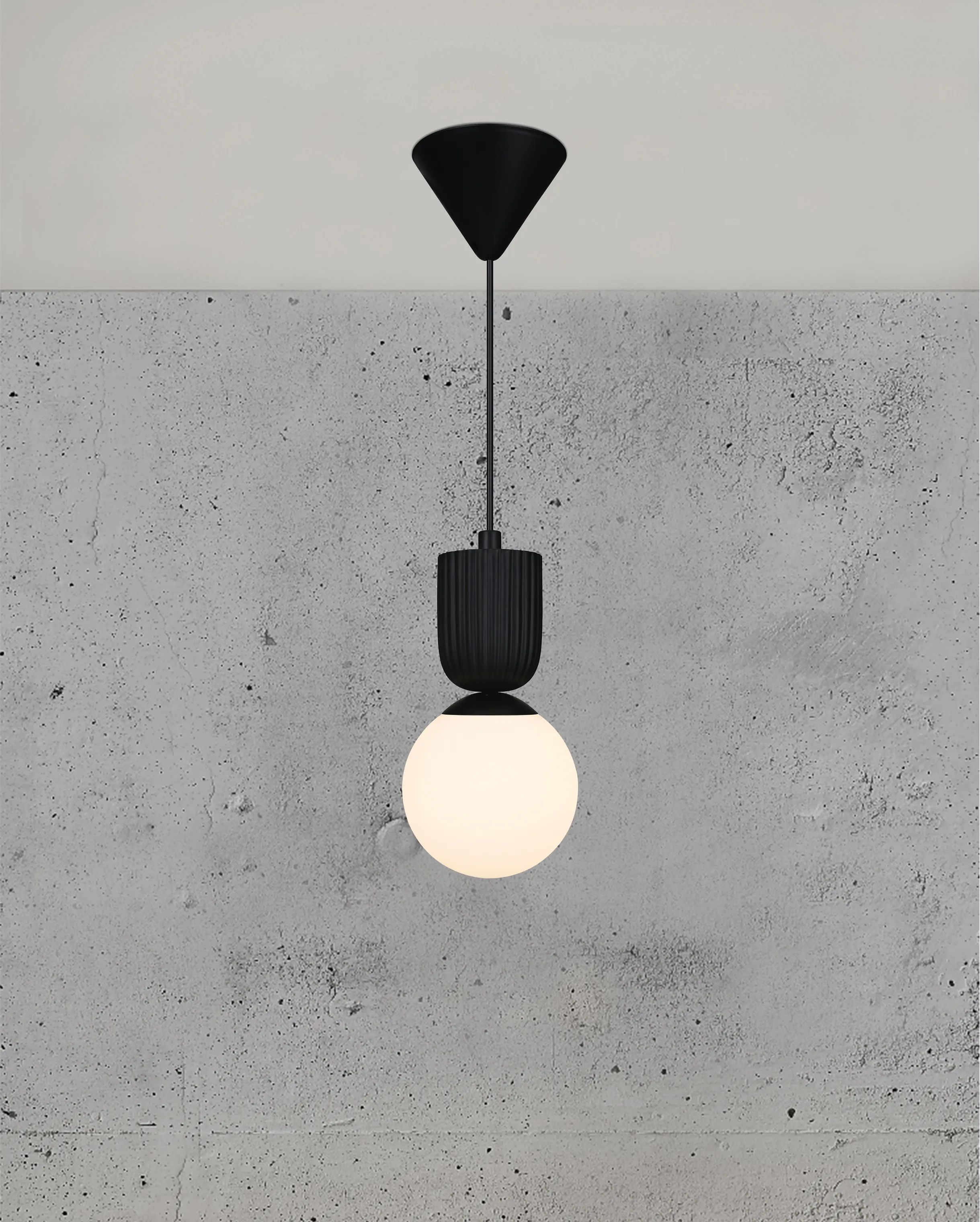 Nordlux Pendler Sadie Pendel i Sort / Opal, 2