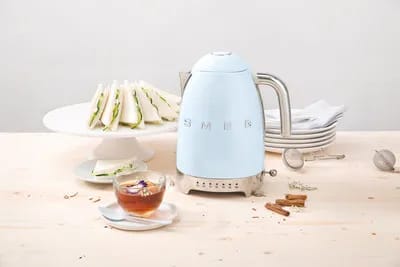 Smeg Elkedler 50's Style Elkedel KLF04PBEU i Pastelblå, 2