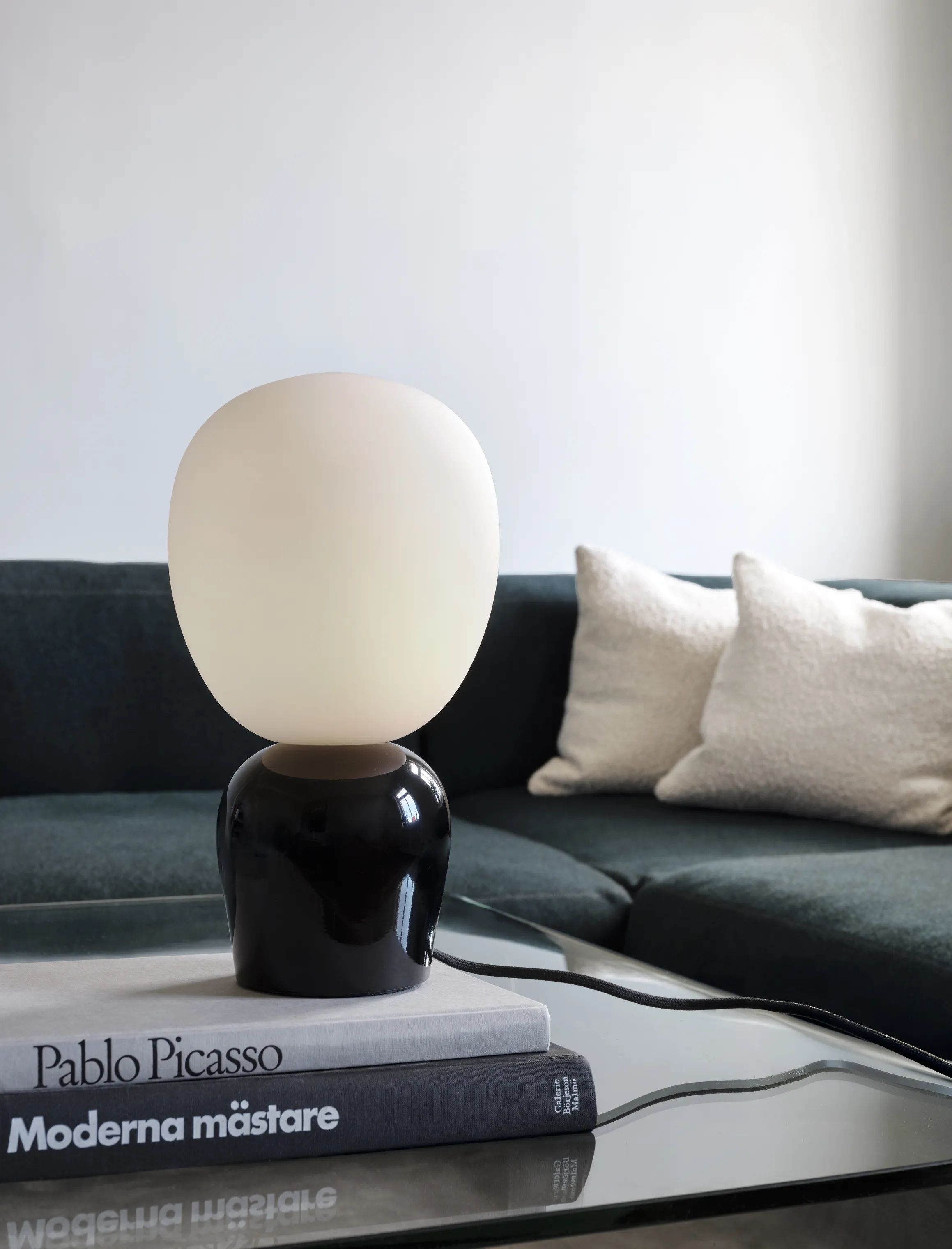 Belid Bordlamper Buddy Bordlampe i Blank sort/Opal glas, 2