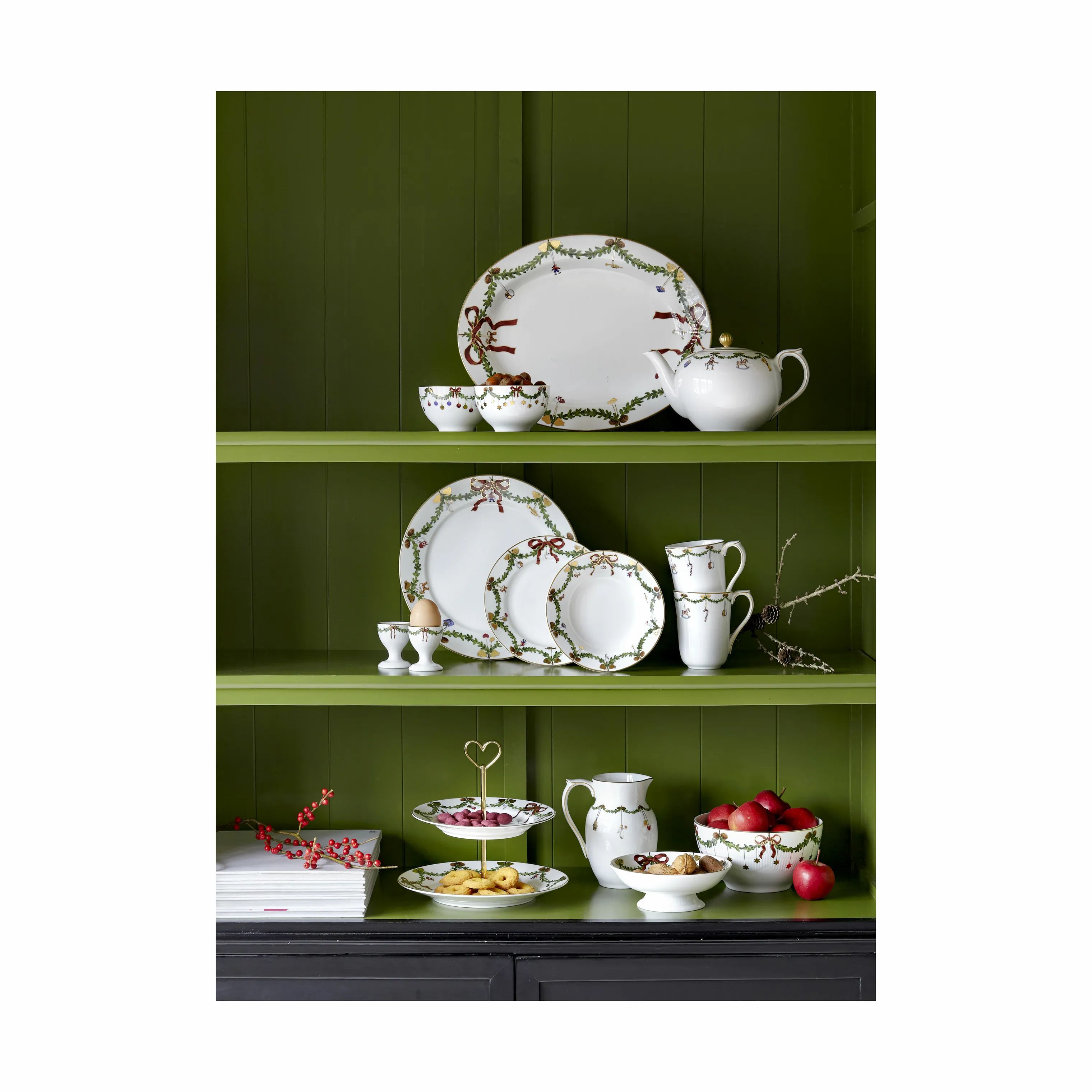 Royal Copenhagen Serveringsskåle Stjerne Riflet Jul Skål i Grøn/hvid/rød, 18 cm, 3