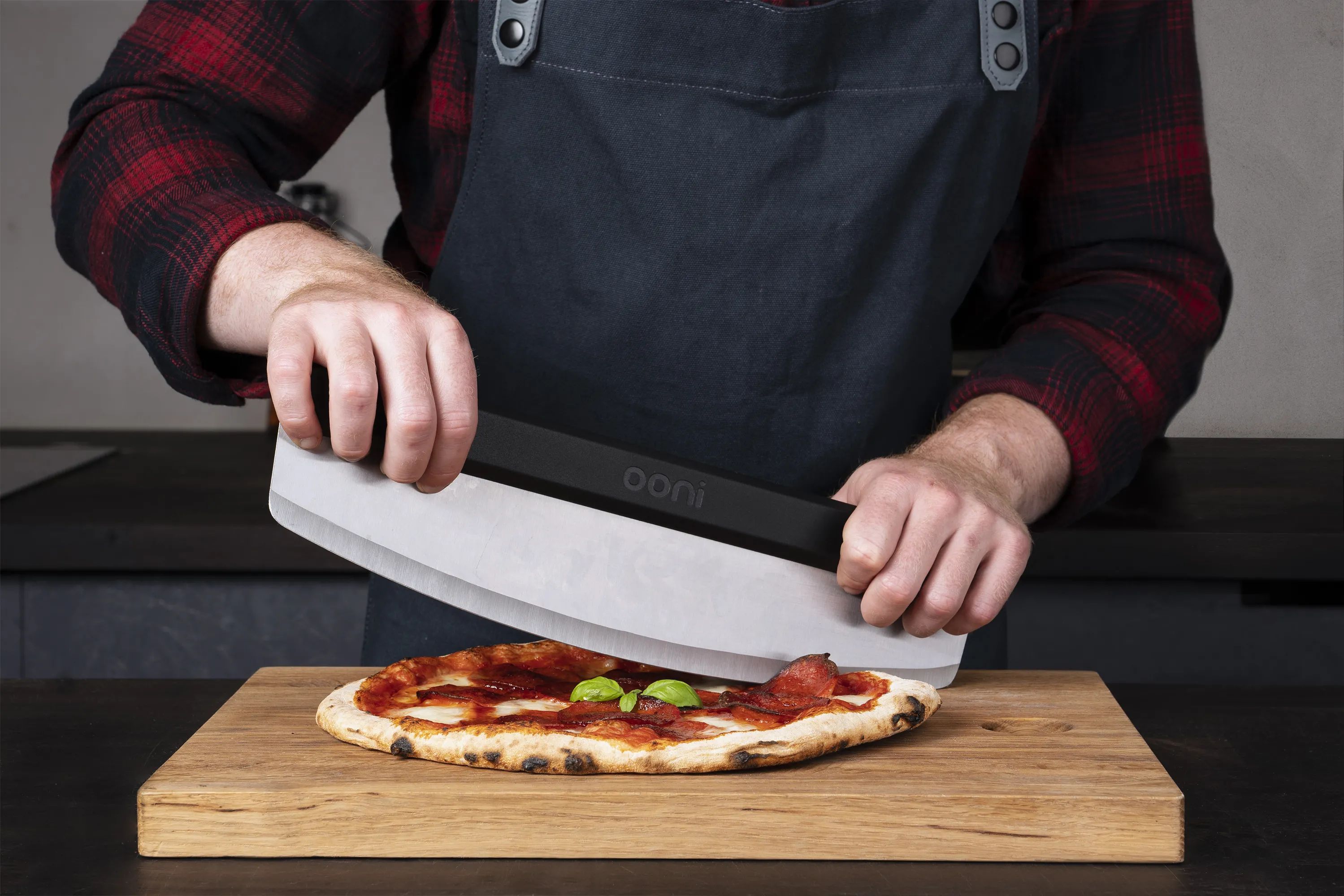 Ooni Pizzaskærere Rocker Pizza- og urteskærer i Sort/stål, 2