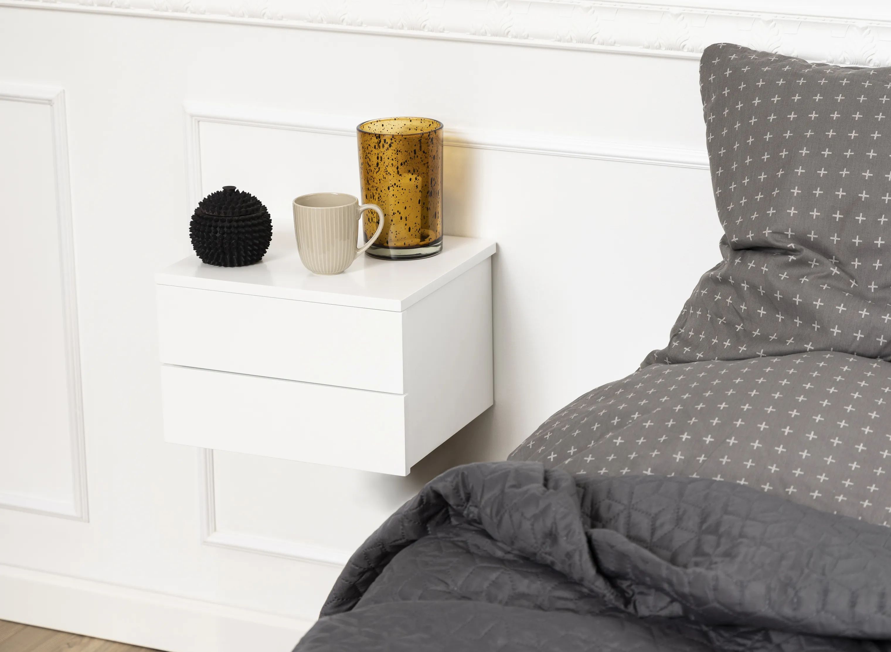 CASA Living Sengeborde Avignon Natbord i Hvid, 24,5 cm, 2