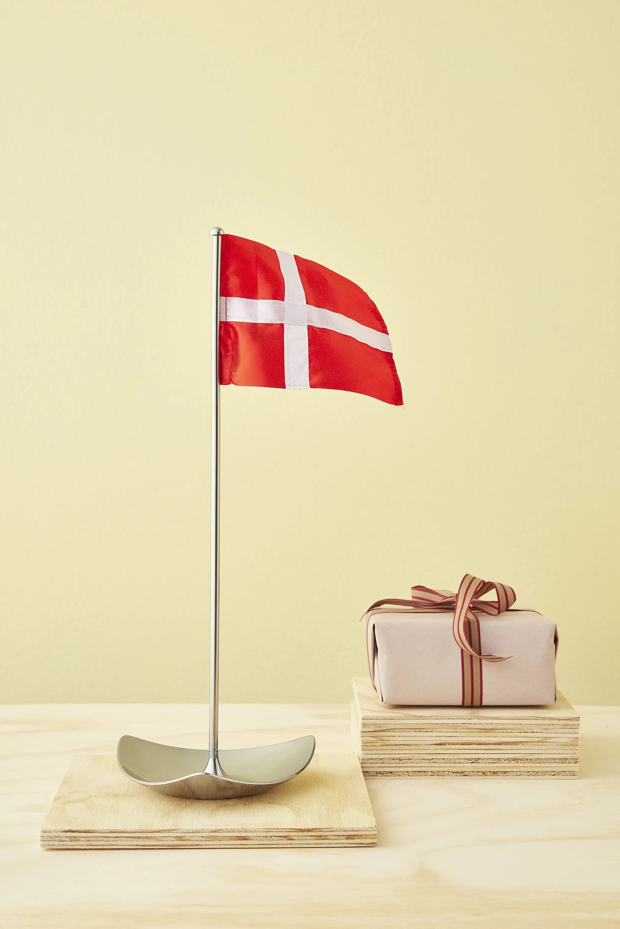 Spring Copenhagen Bordflag Curves Bordflag i Silver, 2