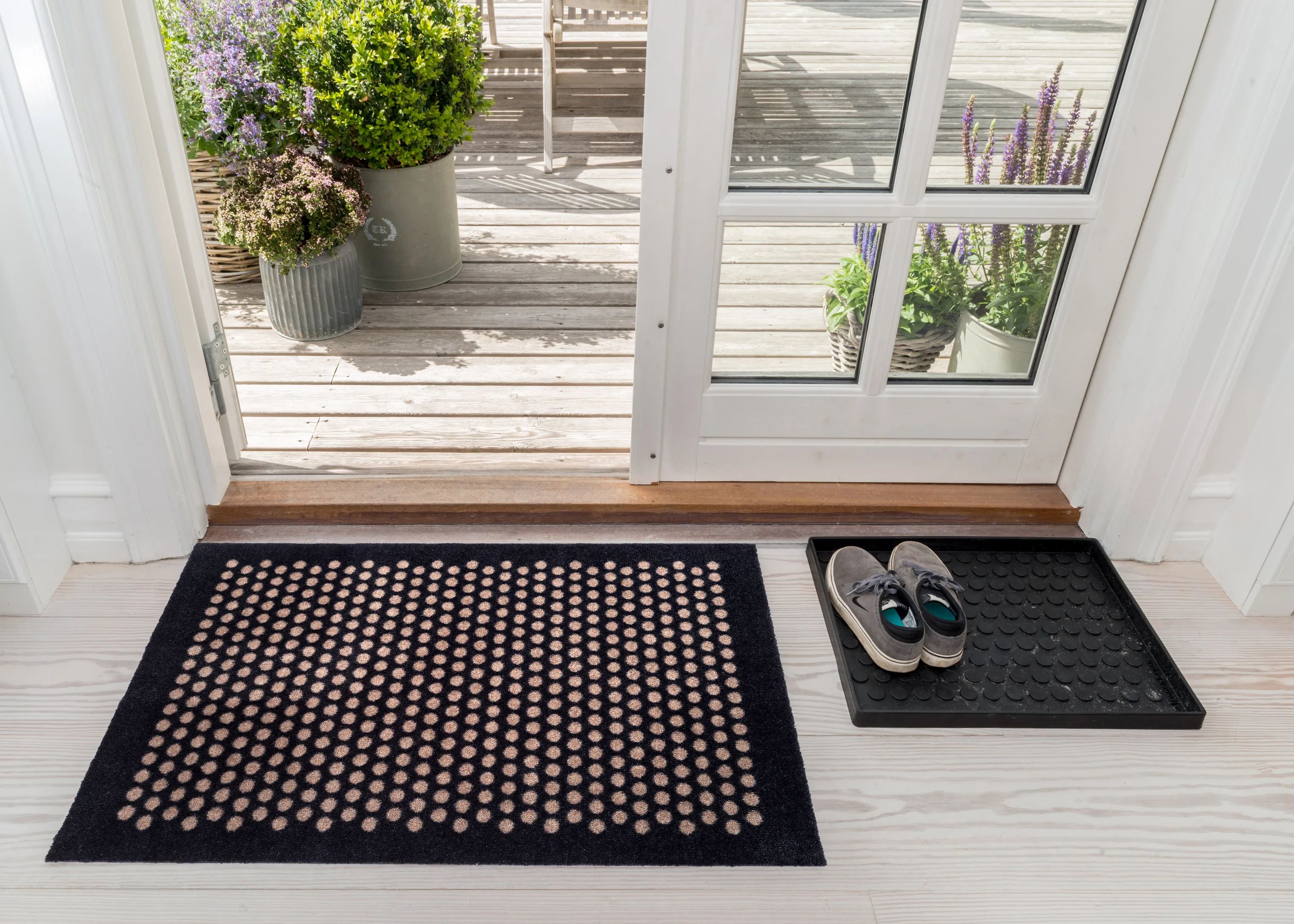 Tica Copenhagen Dørmåtter Dot Gulvmåtte i Sort/sand, B60 x L90 cm, 3