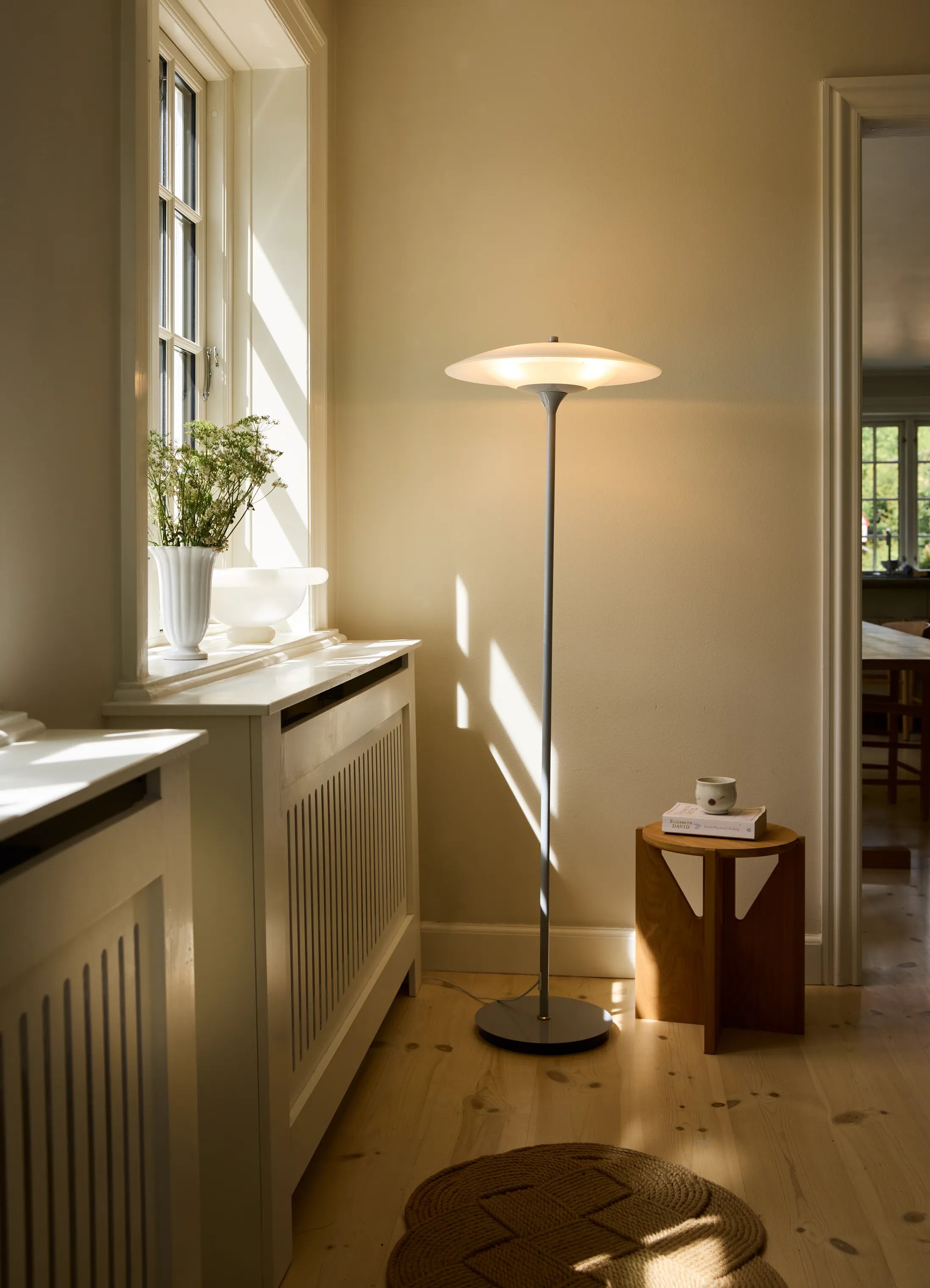 Halo Design Gulvlamper Baroni Gulvlampe i Lysegrå, 2