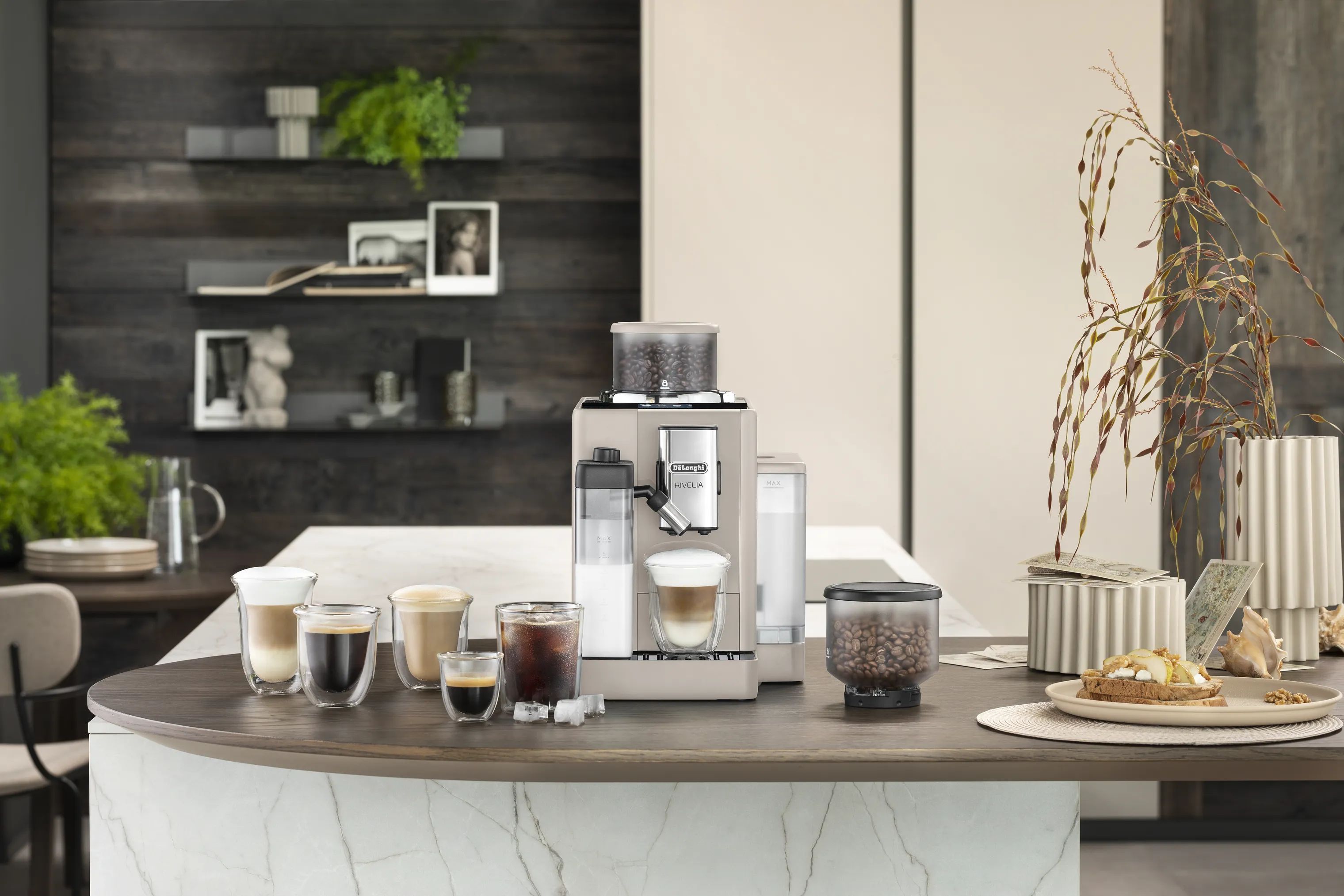DeLonghi Espressomaskiner Rivelia EXAM440.55.BG i Beige, 2