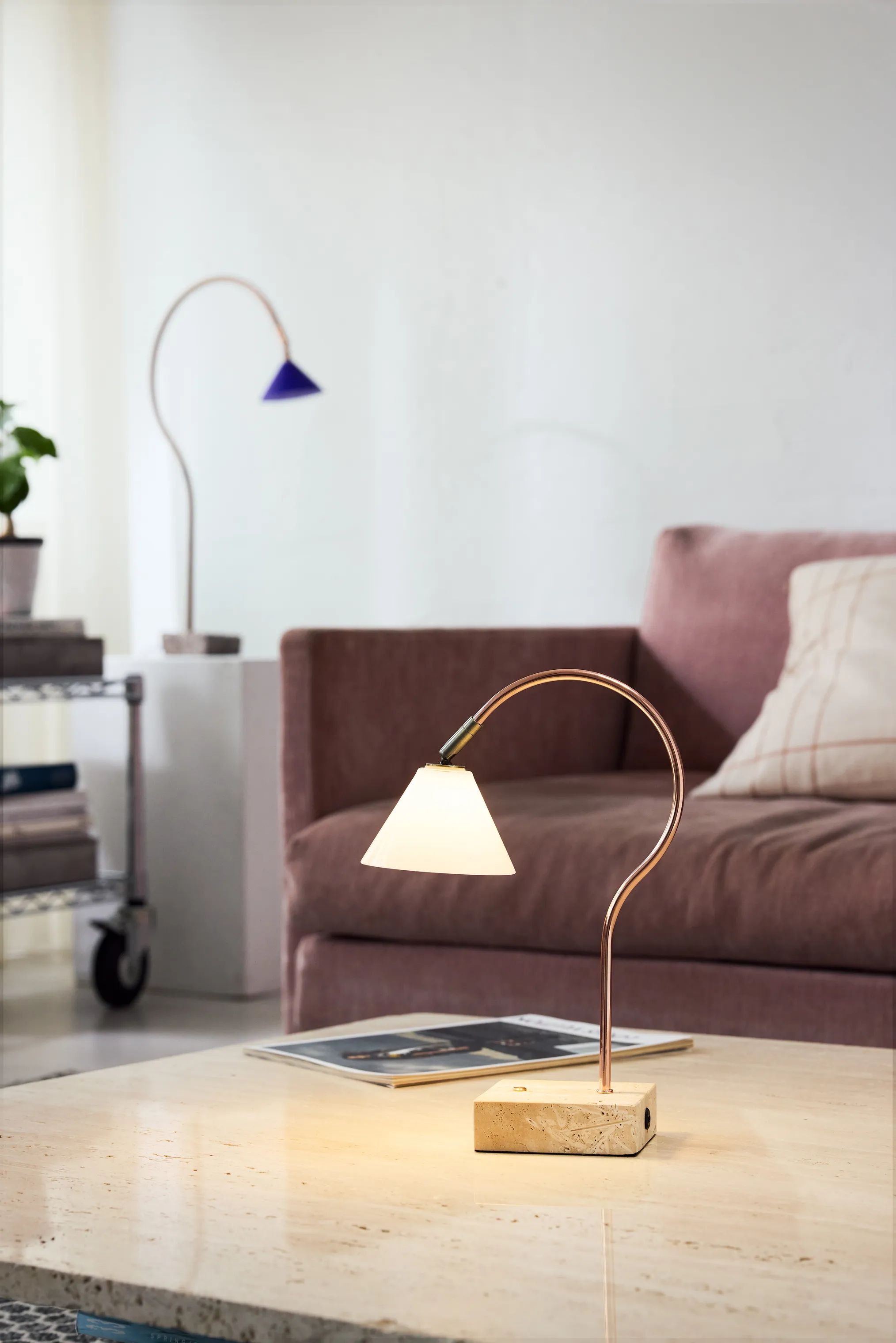 Halo Design Bordlamper Question Bordlampe i Kobber/Opal, 2