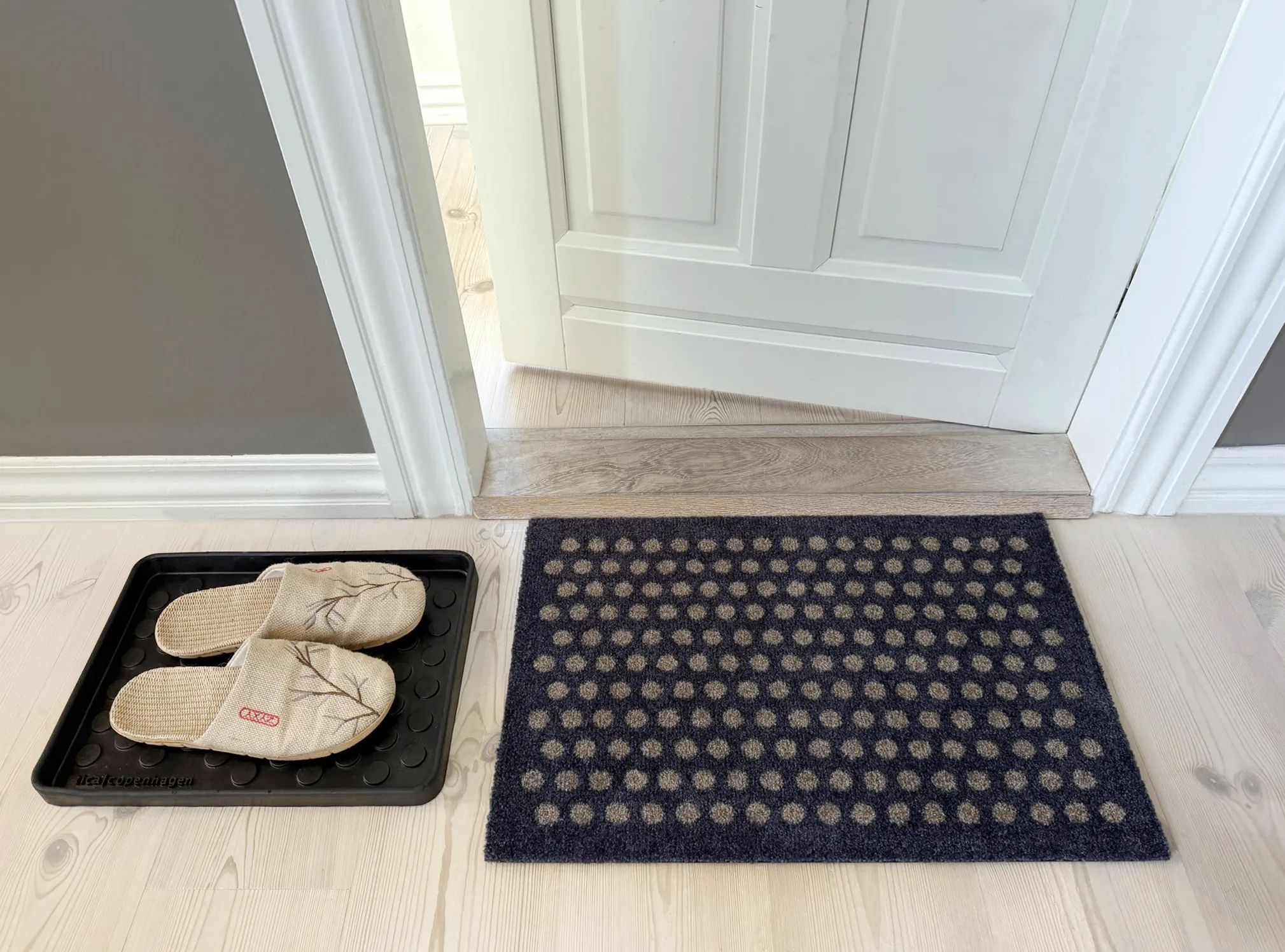 Tica Copenhagen Dørmåtter Dot Dørmåtte i B60 x L40 cm, 2