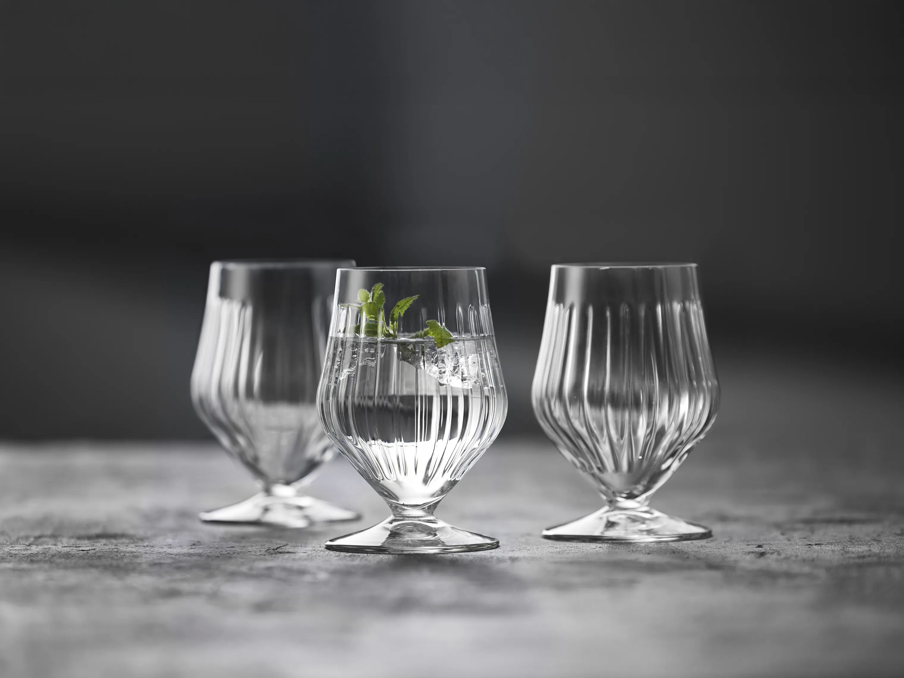 Lyngby Glas Vandglas Ane Vandglas på fod - 4 stk. i Klar, 2