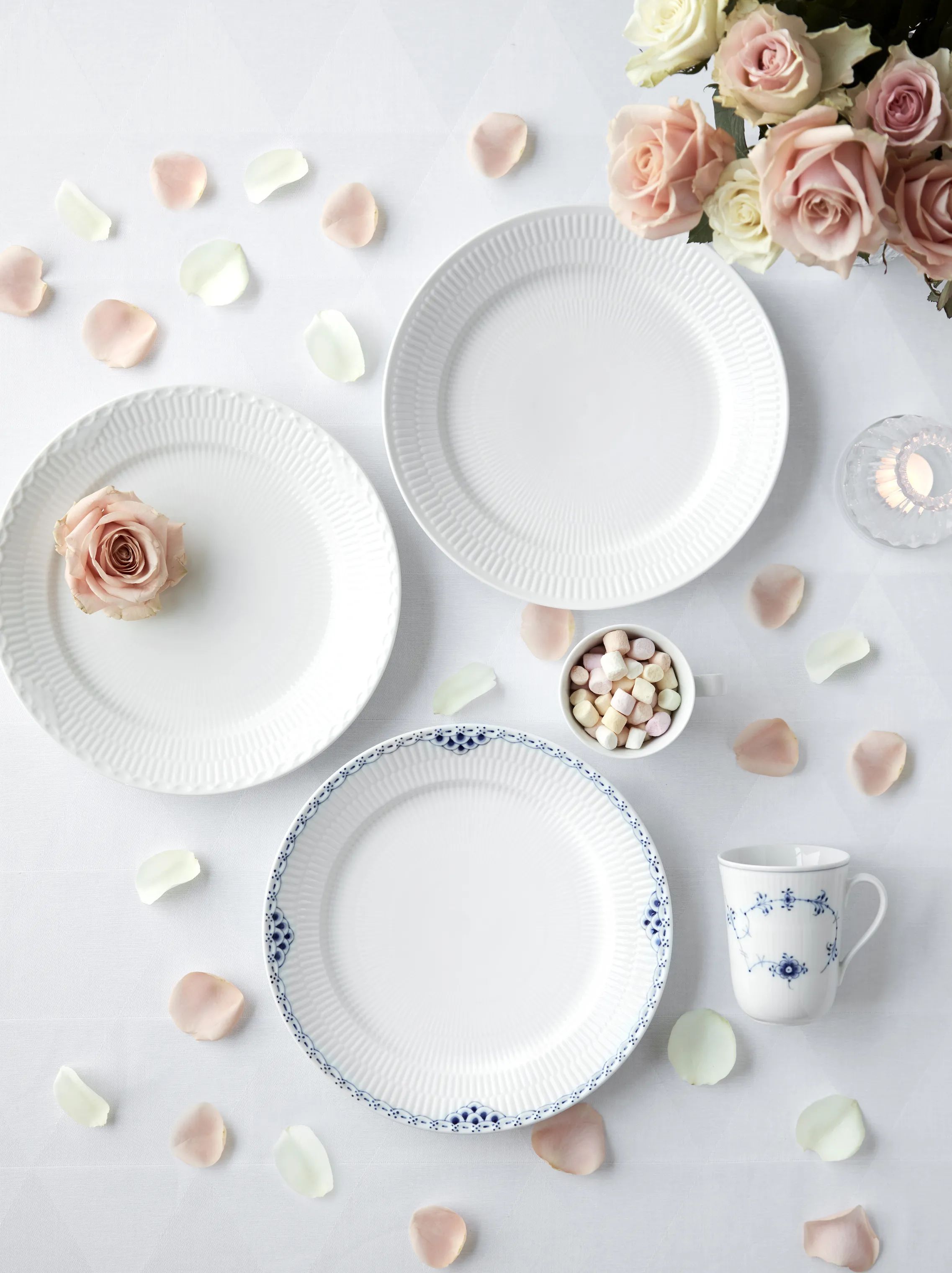 Royal Copenhagen Middagstallerkener Hvid Halvblonde Middagstallerken i Hvid, 27 cm, 2