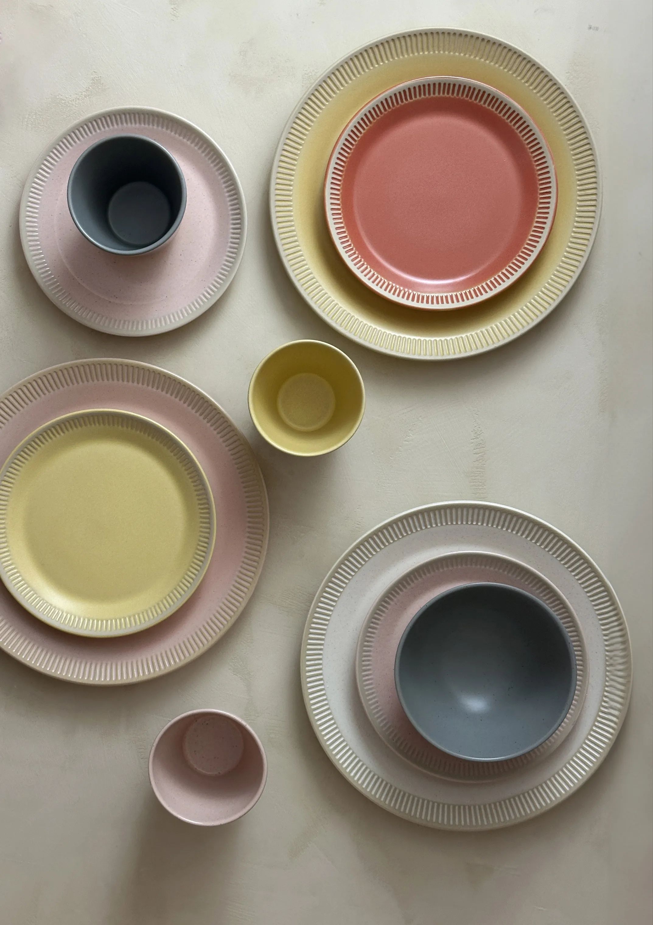 Knabstrup Keramik Middagstallerkener Colorit Middagstallerken i Coral, 2
