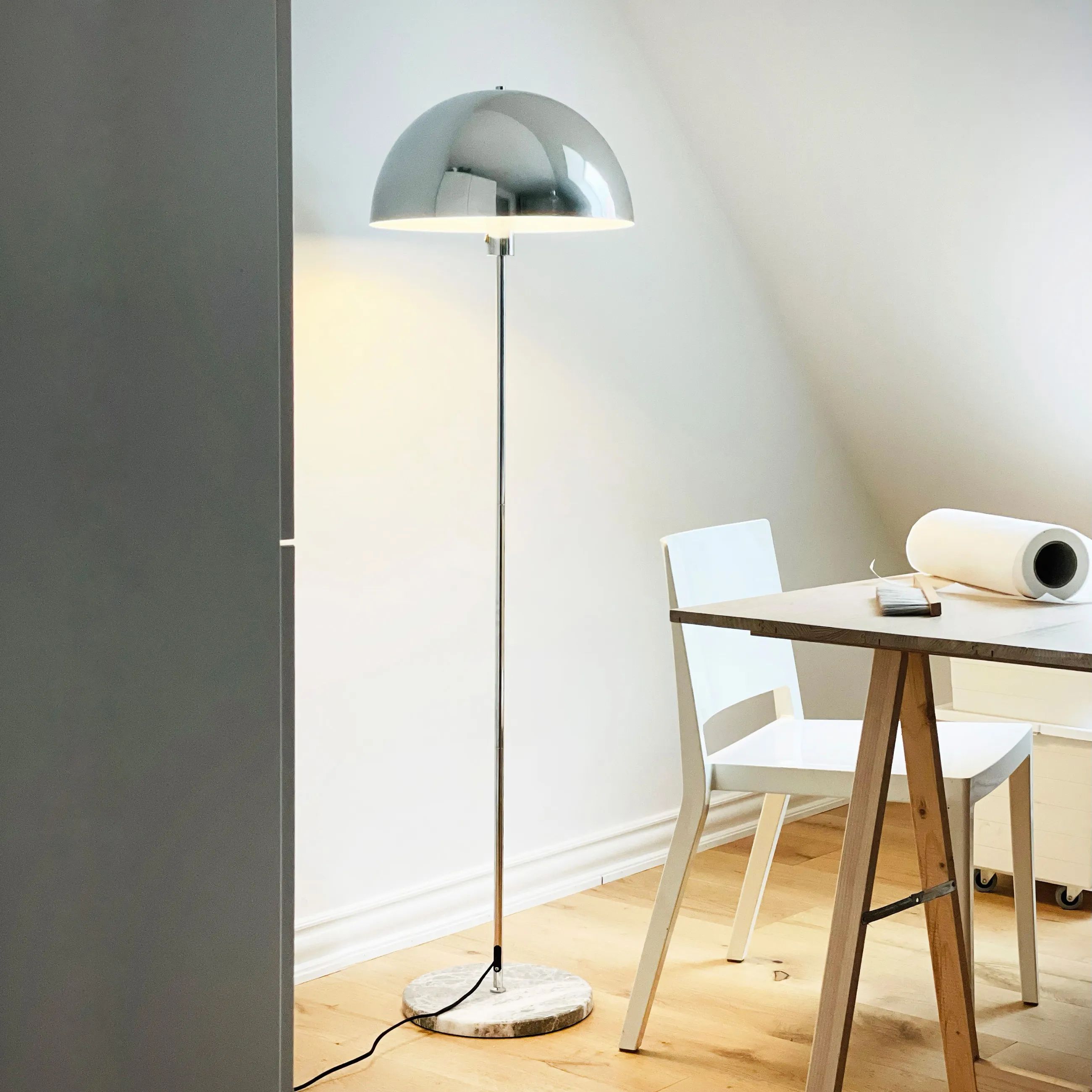 Dyberg Larsen Gulvlamper Stockholm Gulvlampe i Krom/marmor, 2