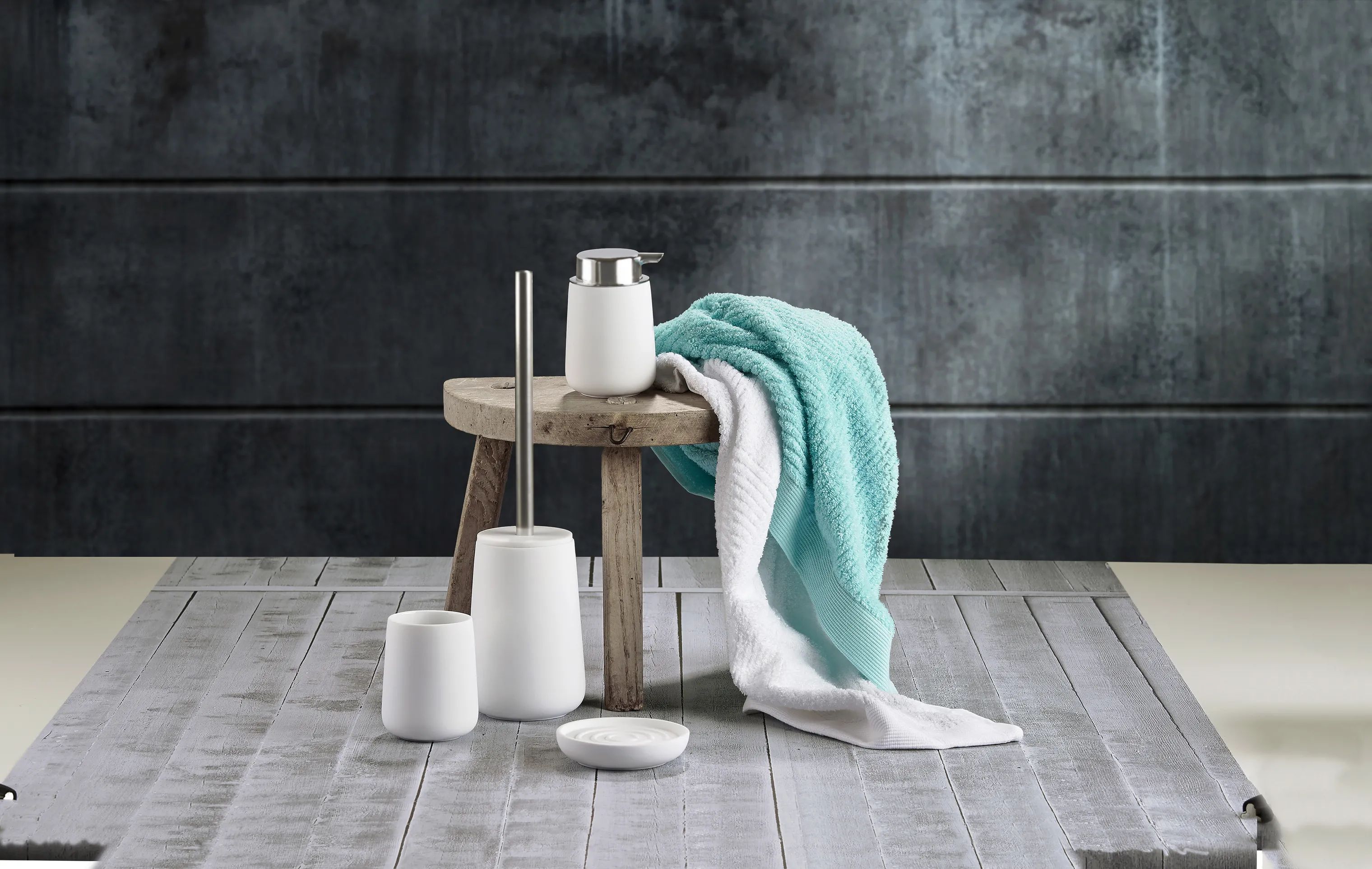 Zone Toiletbørster Nova Toiletbørste i White, 30,5 cm, 2