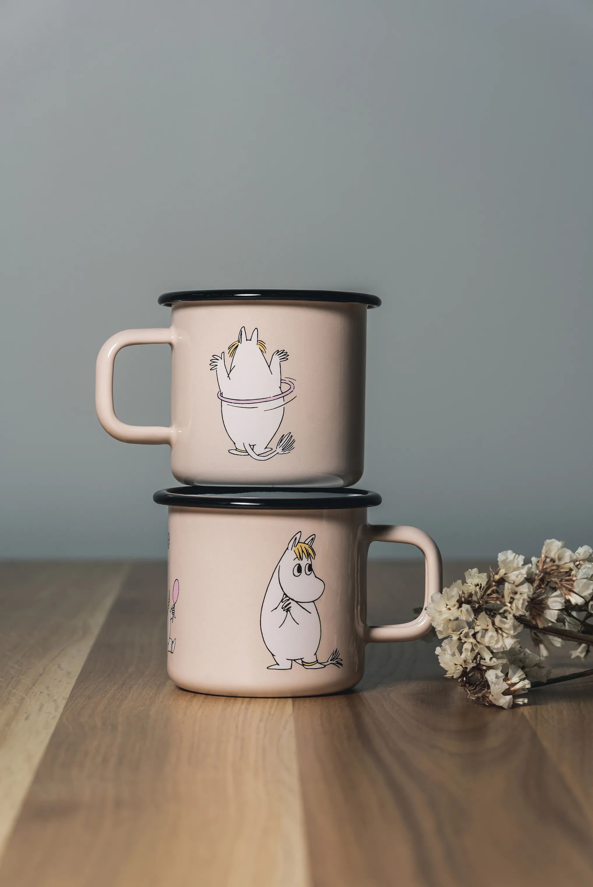 Muurla Krus og kopper med hank Moomin Krus - Snorkmaiden Retro i Snorkmaiden Retro, 37 cl, 3