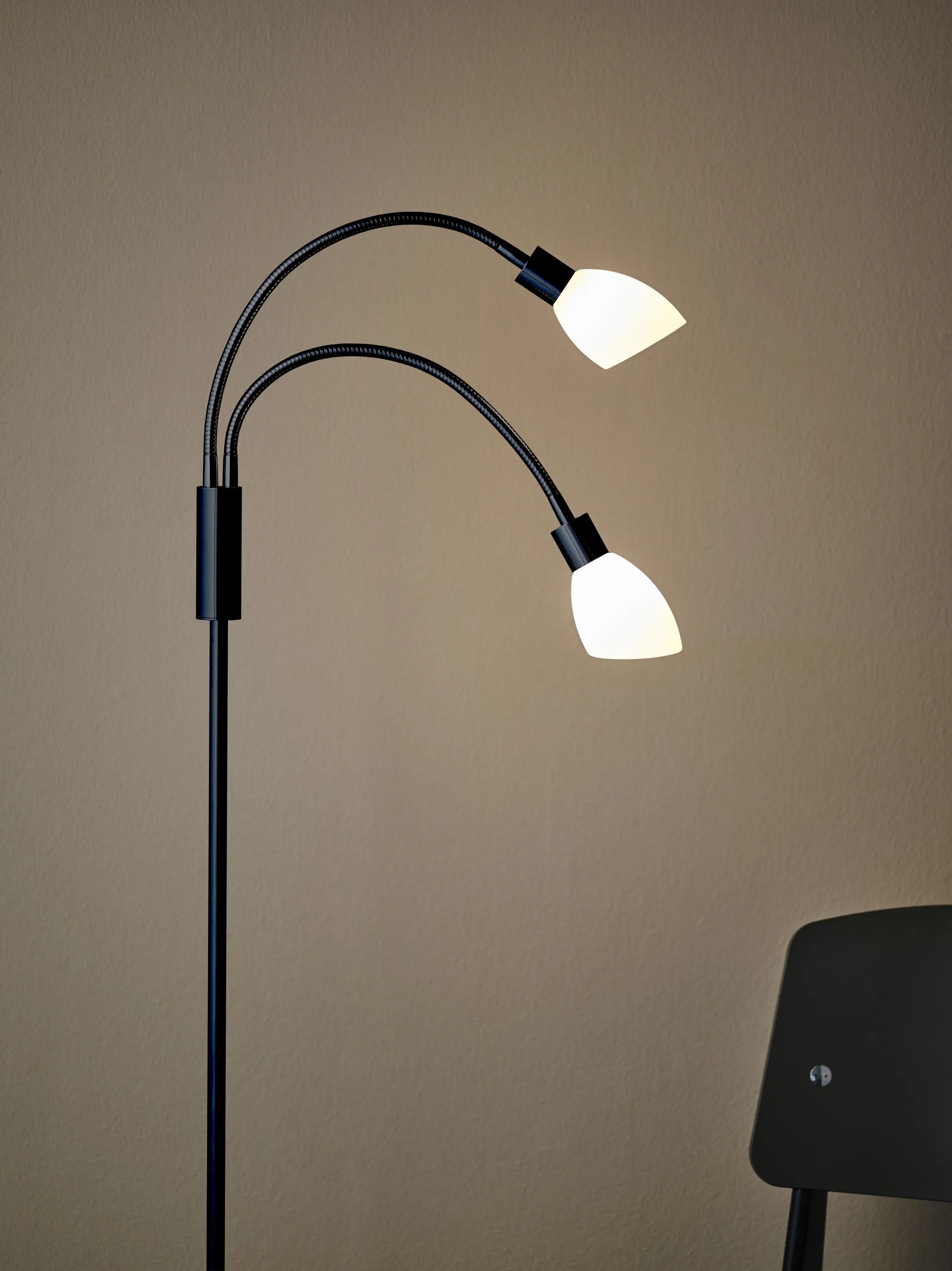 Herstal Gulvlamper Cut Double Gulvlampe i Black/opal, 3