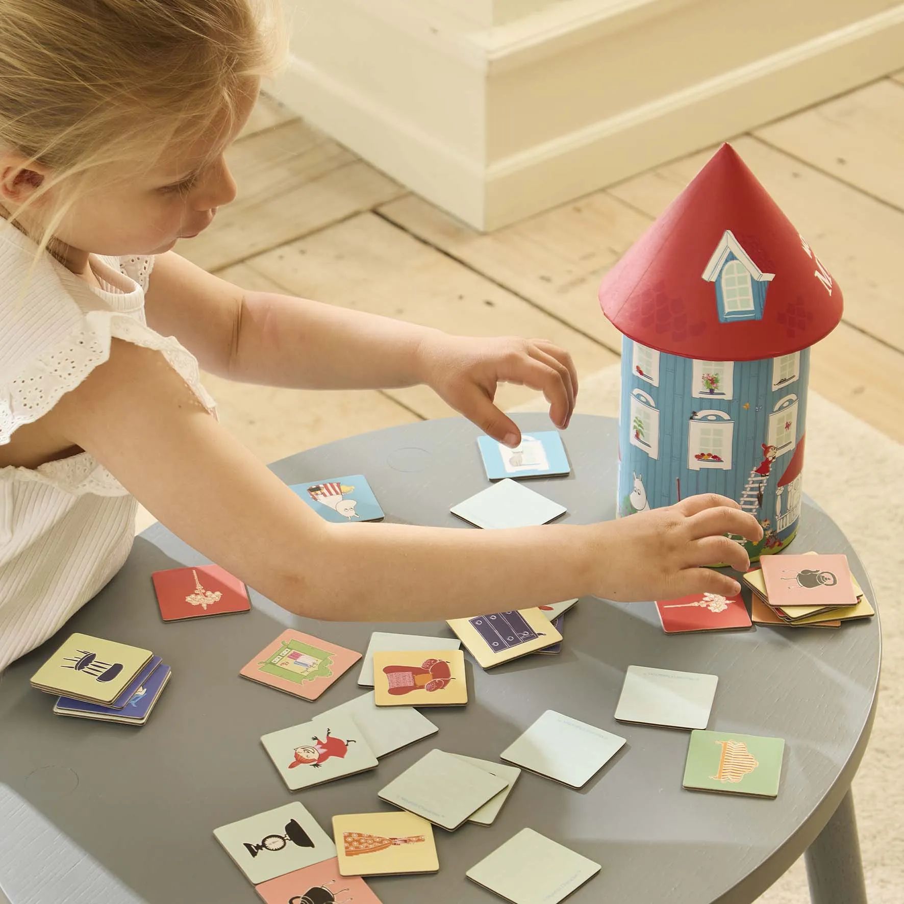 Barbo Toys Spil Moomin Huskespil - Mumihuset i Multifarvet, 2