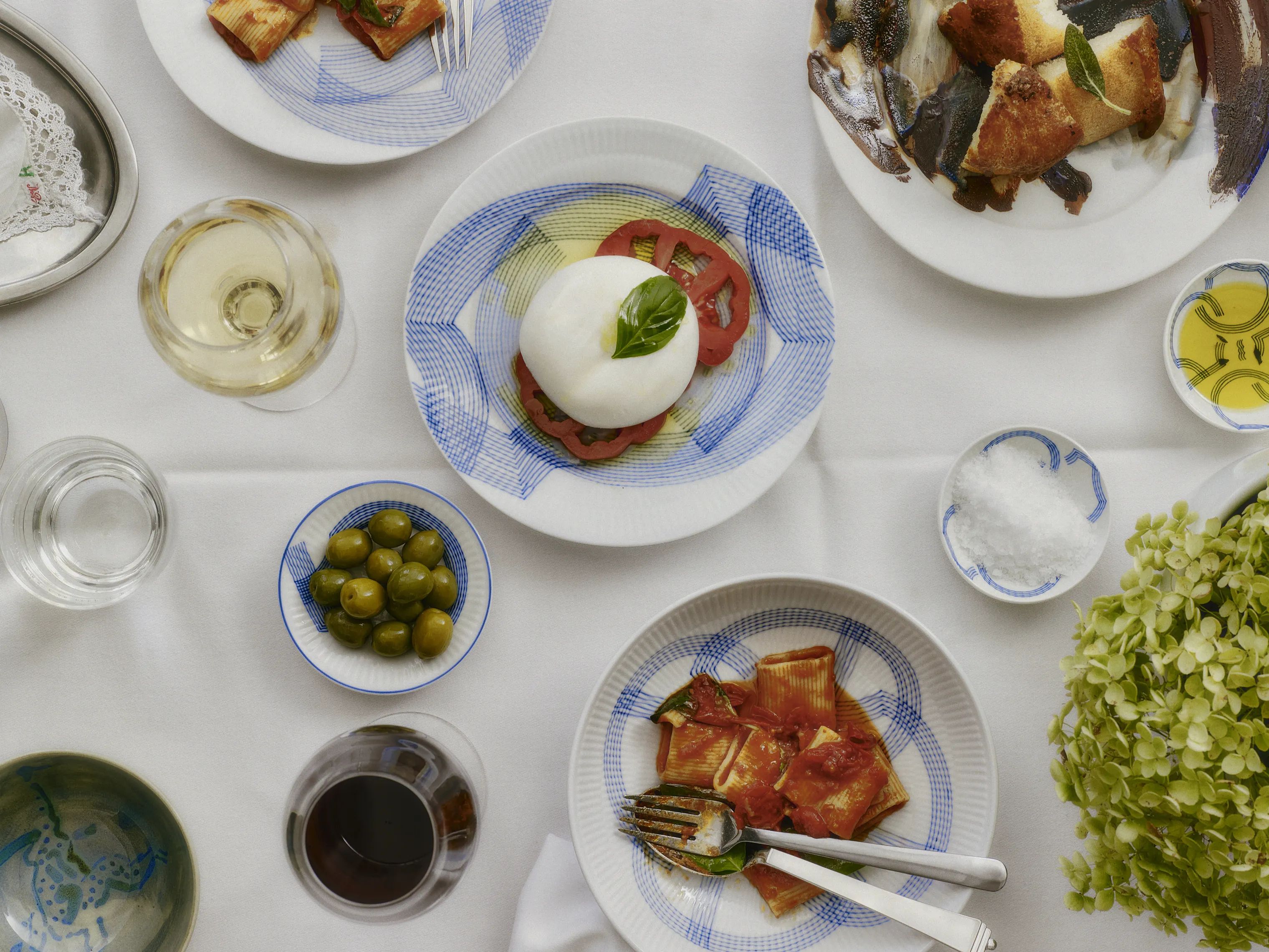 Royal Copenhagen Frokosttallerkener Motif Tallerken i Koboltblå/hvid, 2