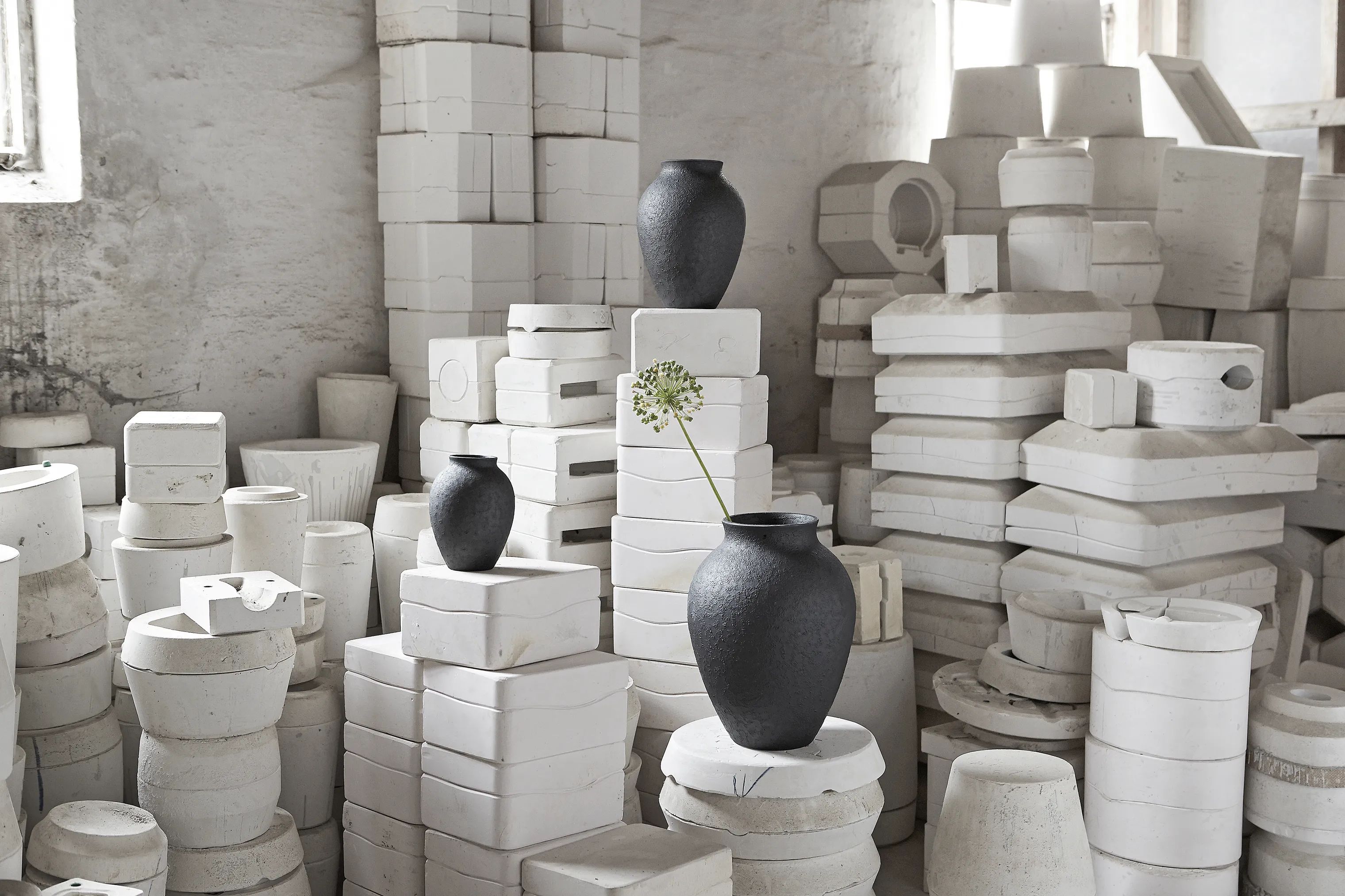 Knabstrup Keramik Vaser Vase i Sort, 12,5 cm, 3