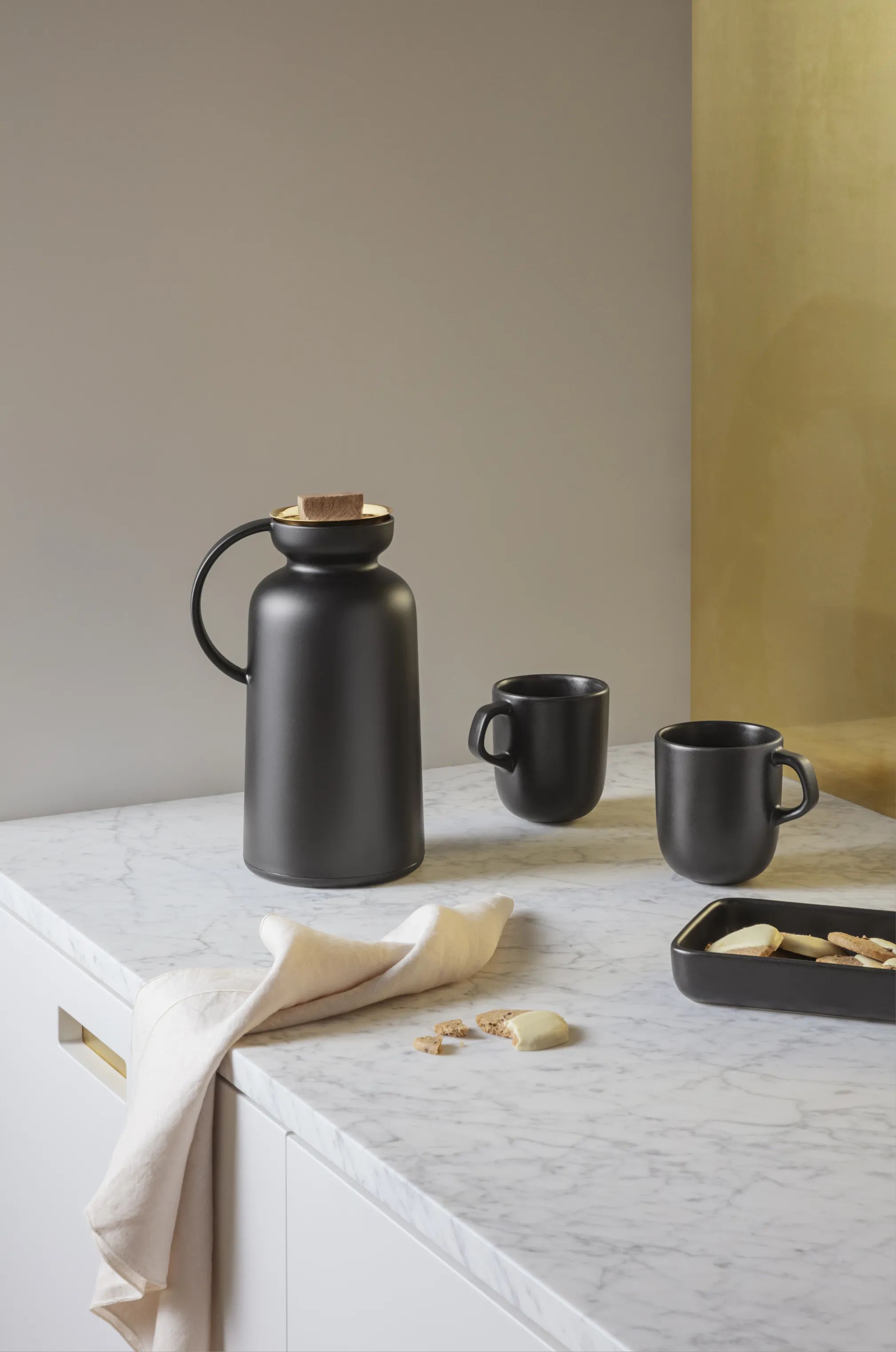 Eva Solo Krus og kopper med hank Nordic Kitchen Kop i Sort, 30 cl, 2