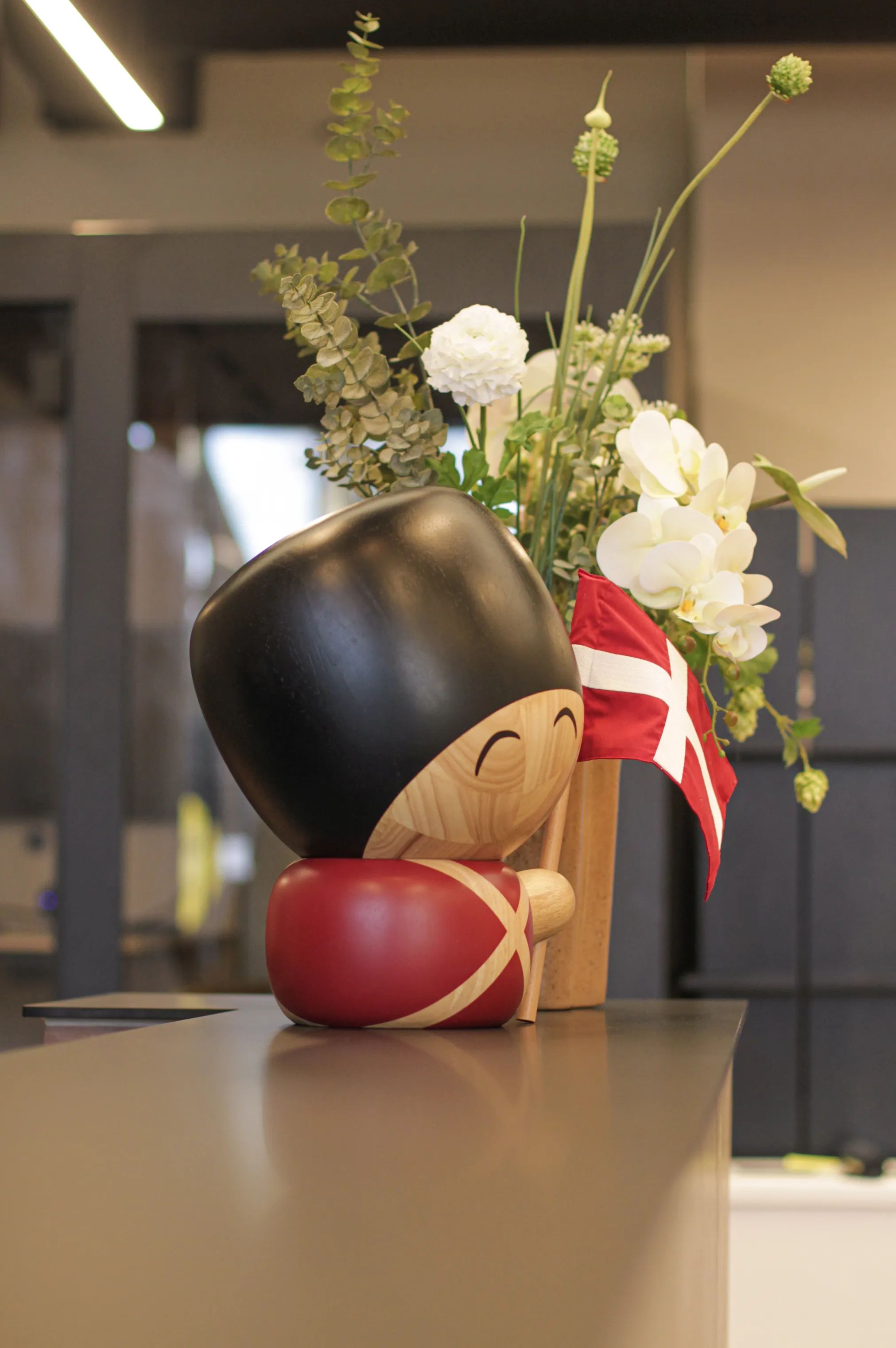 FableWood Øvrige figurer Garder med flag - Knud den Store i 38, 3