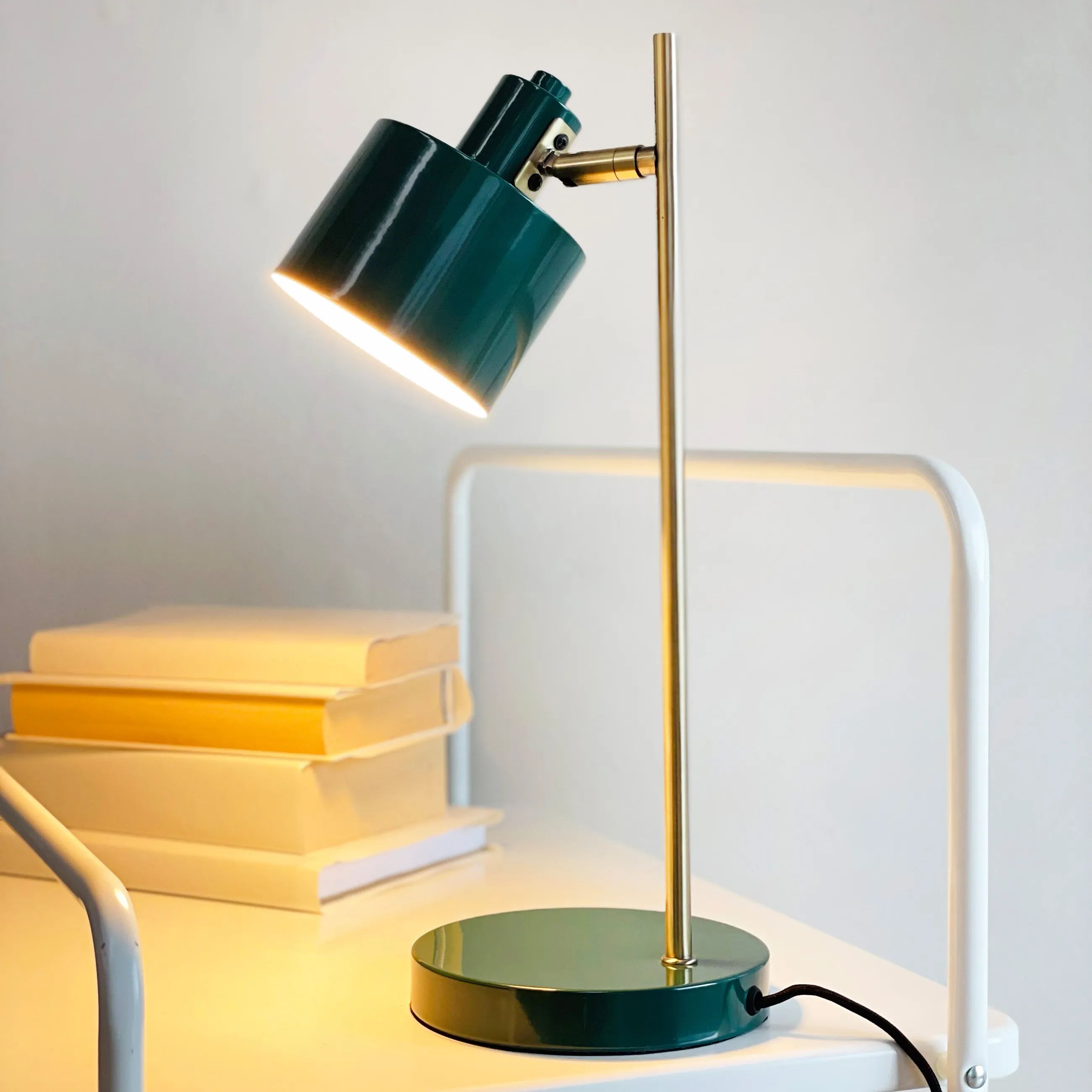 Dyberg Larsen Bordlamper Ocean Bordlampe i Mørkegrøn/ Messing, 2