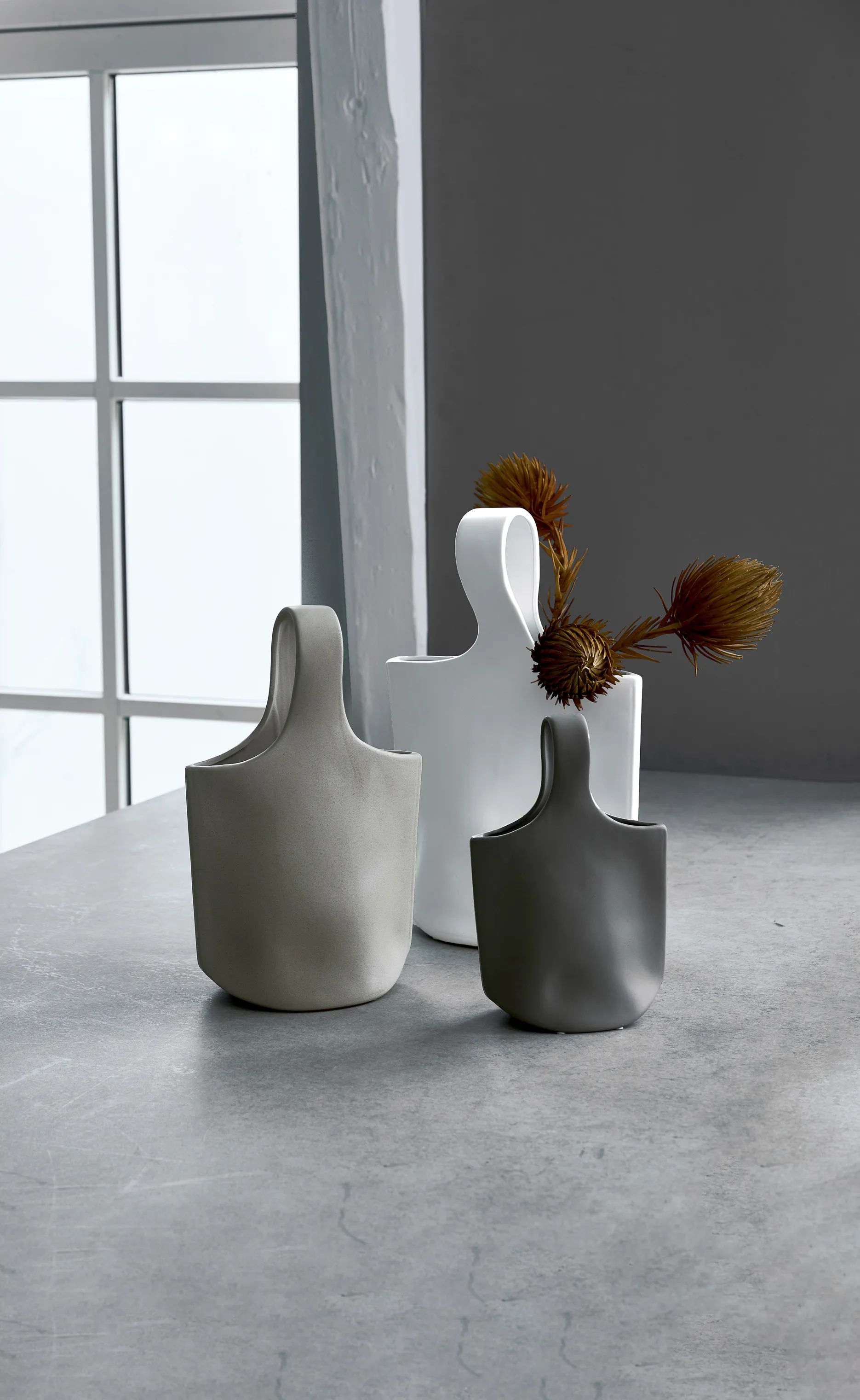 CASA Living Vaser Vase med hank i Hvid, 53 cm, 2