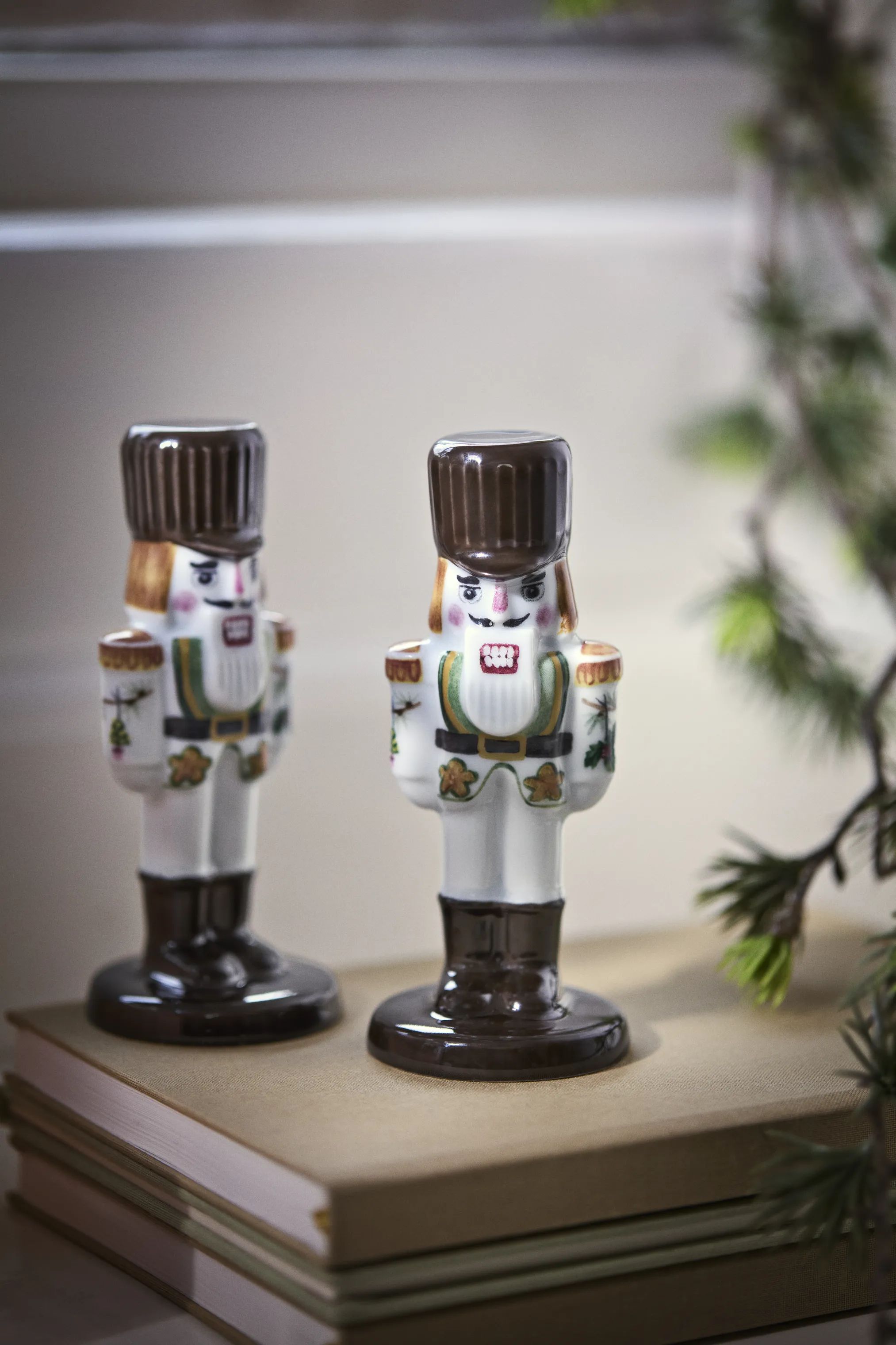 Kähler Julefigurer Hammershøi Jul Nøddeknækker i Hvid m. deko, 2