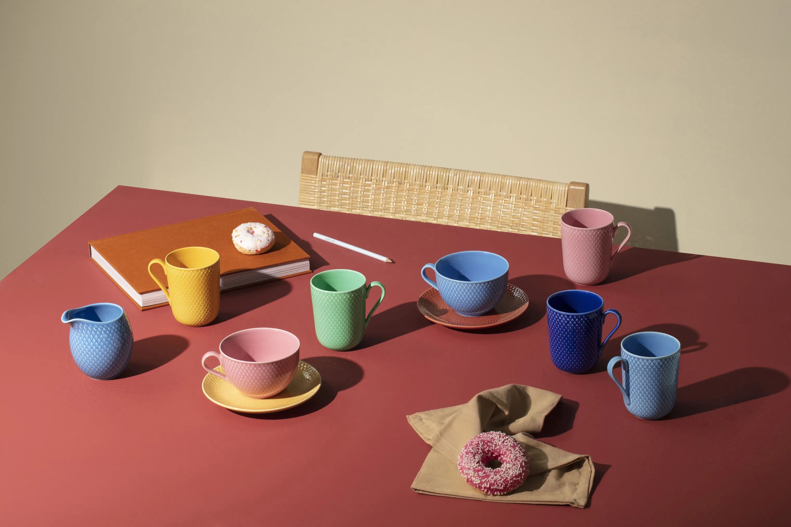 Lyngby Porcelæn Mælke- og flødekander Rhombe Color Mælkekande i Blå, 39 cl, 4