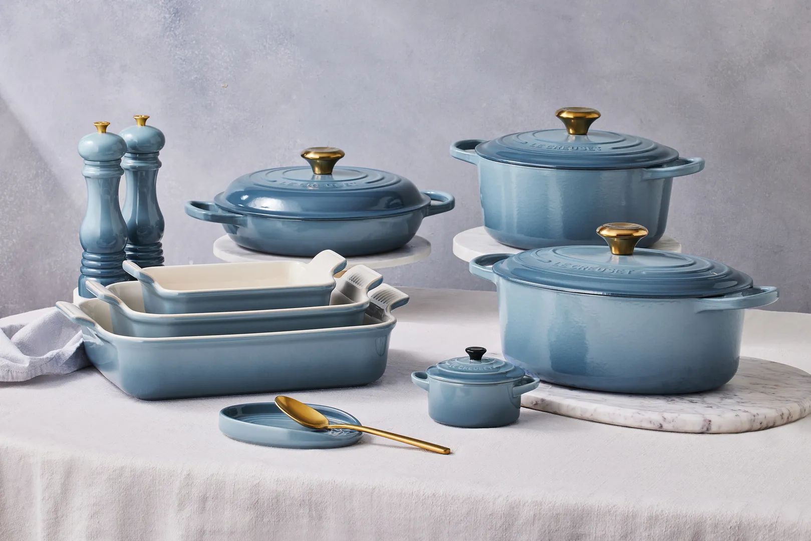 Le Creuset Øvrigt køkkengrej Oval Grydeskeholder i Chambray, 2