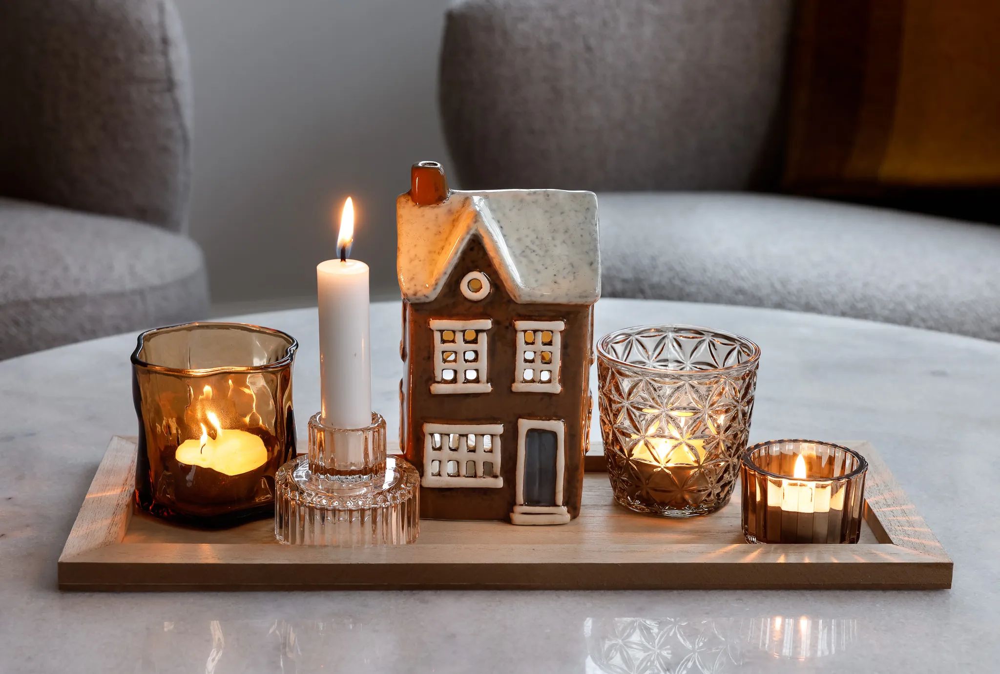 Casa Christmas Øvrigt julepynt Bakke med stager og hus i Brun, 2