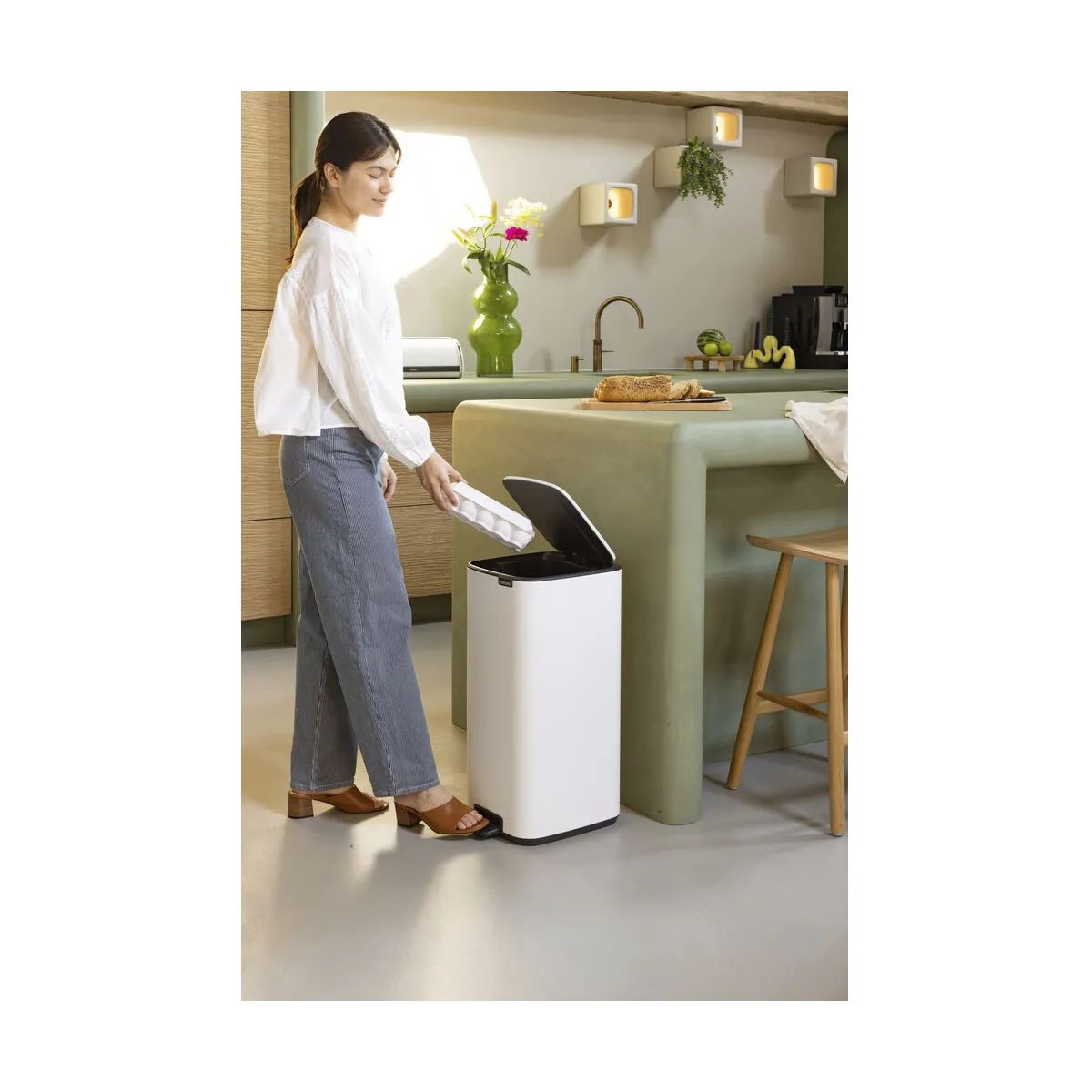 Brabantia Pedalspande Bo Pedalspand i Hvid, 30 L, 3