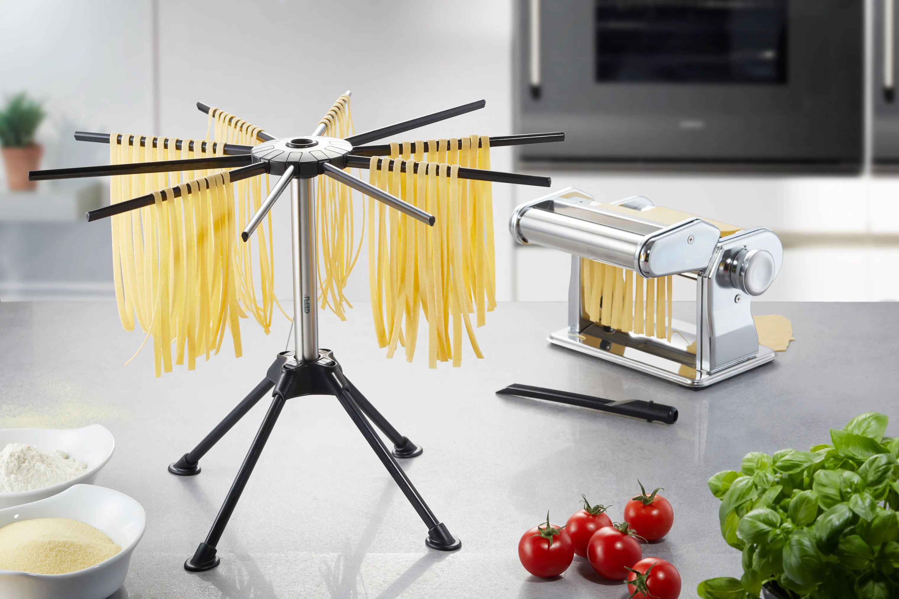 Gefu Ravioliudstyr Diverso Small Pastastativ i Sort/sølv, 2