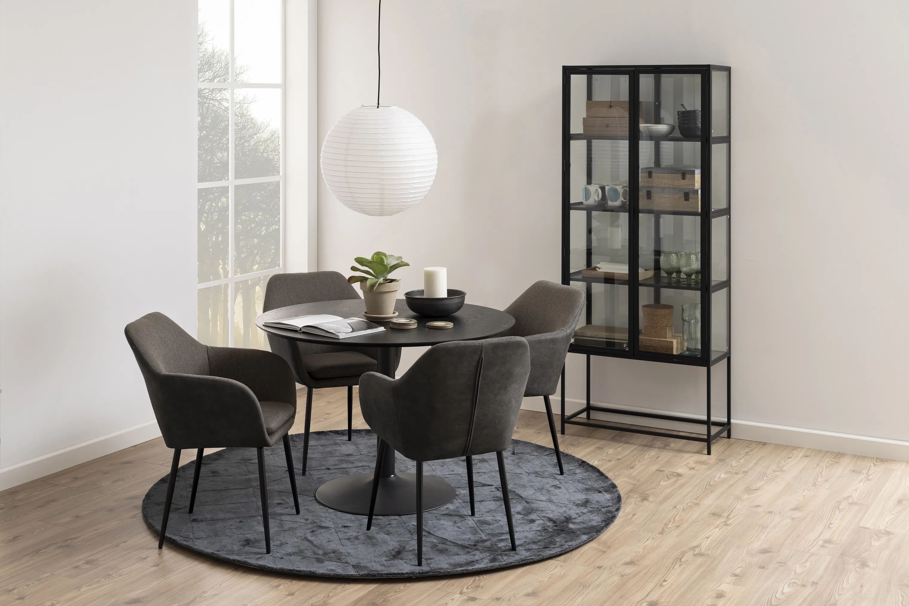 CASA Living Reoler og tilbehør Seaford Vitrine i Sort, 185,6 cm, 2