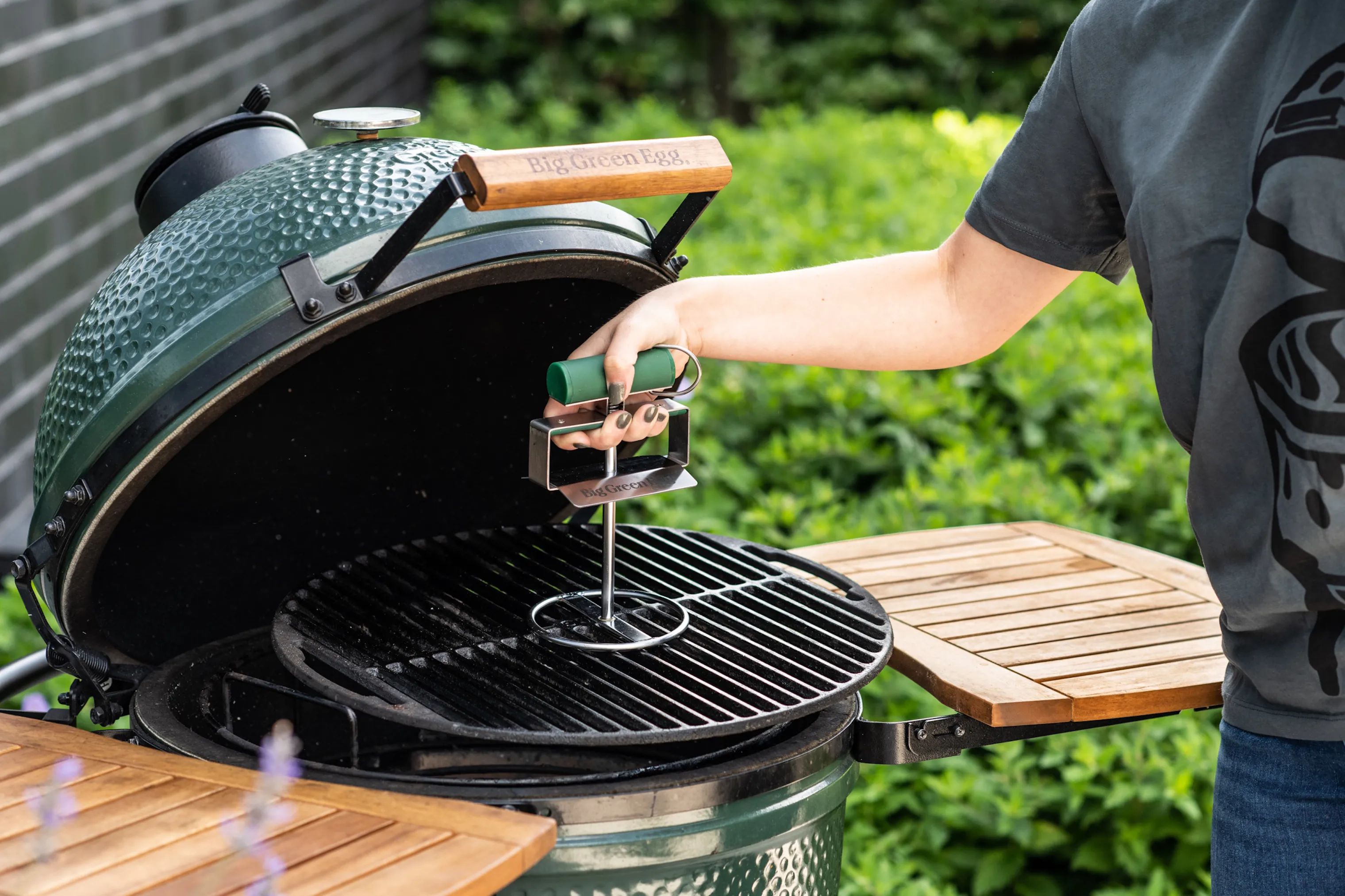 Big Green Egg Øvrigt grilltilbehør EGG tools Ristløfter i Grå, 2
