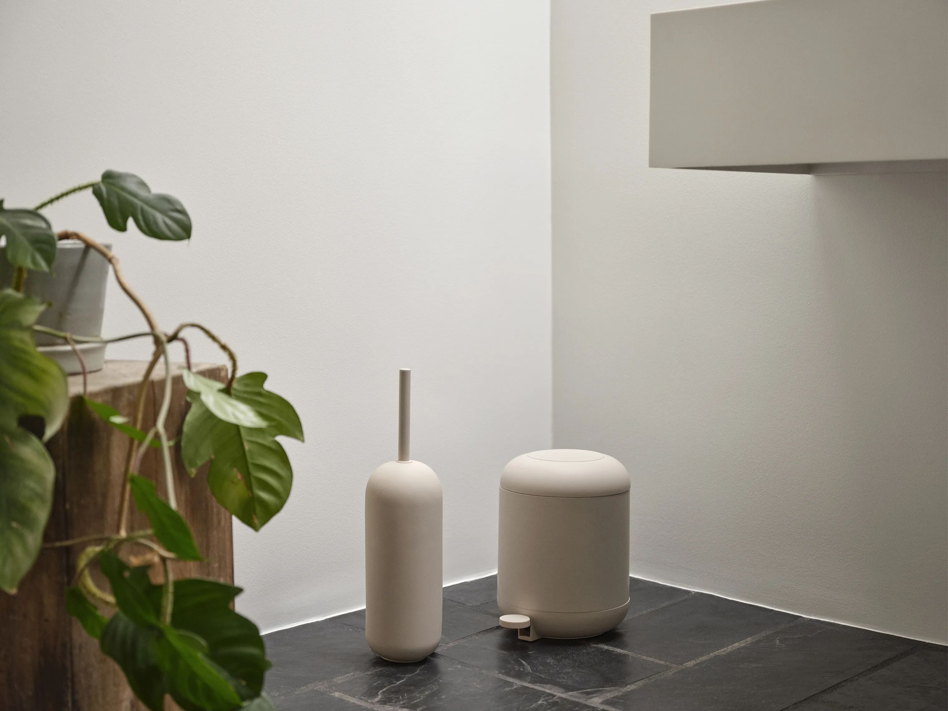Zone Toiletbørster Sensu Toiletbørste i TRUE, 2