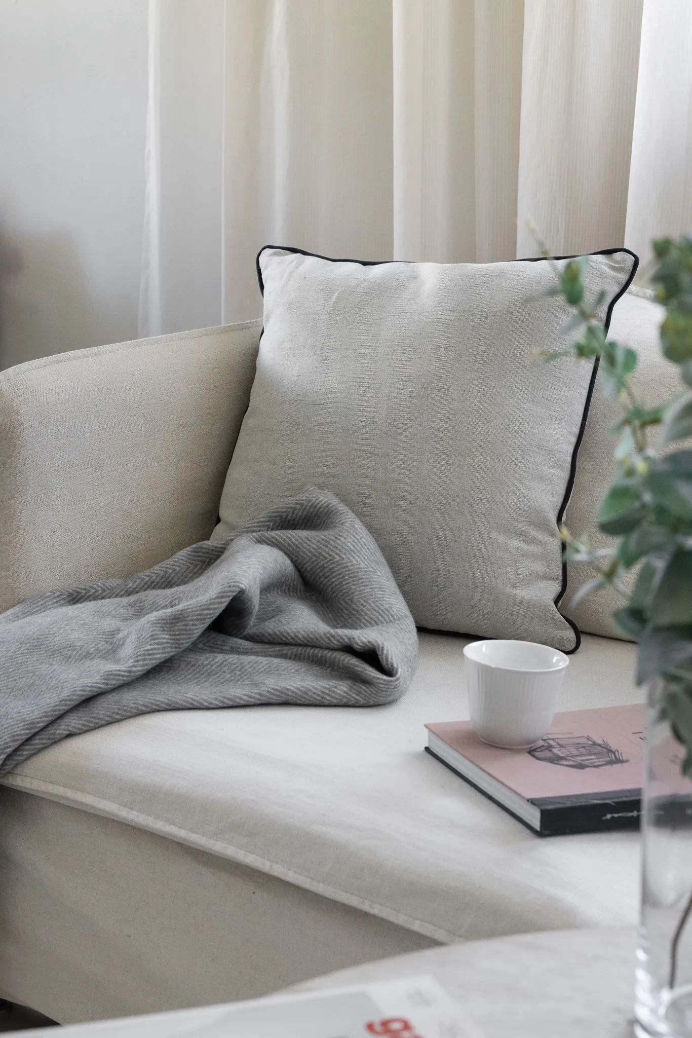 CASA Living Pyntepuder Pude i Grå, 2