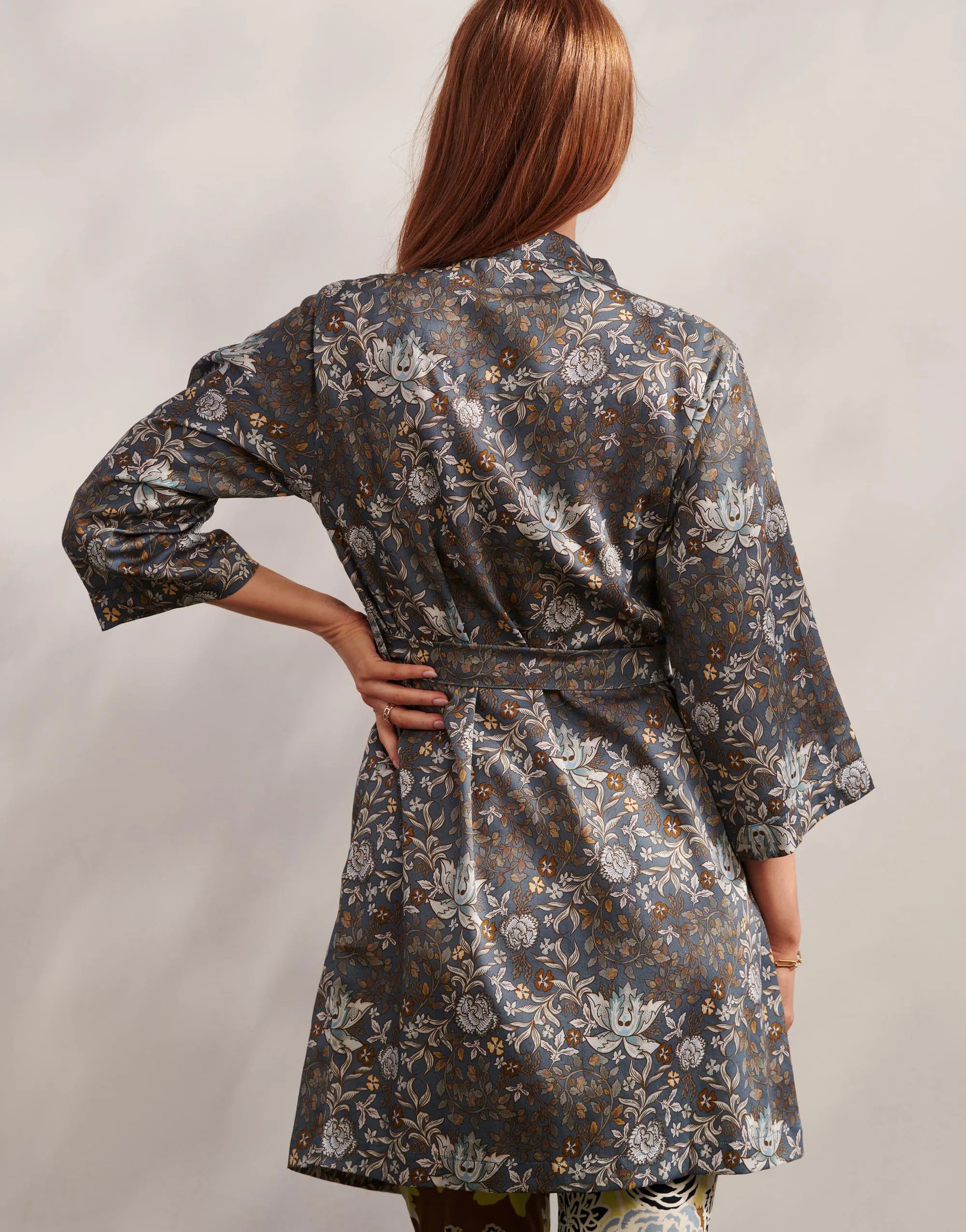 Essenza Morgenkåber Sarai Ophelia Kimono i Nightblue, Str. M, 3