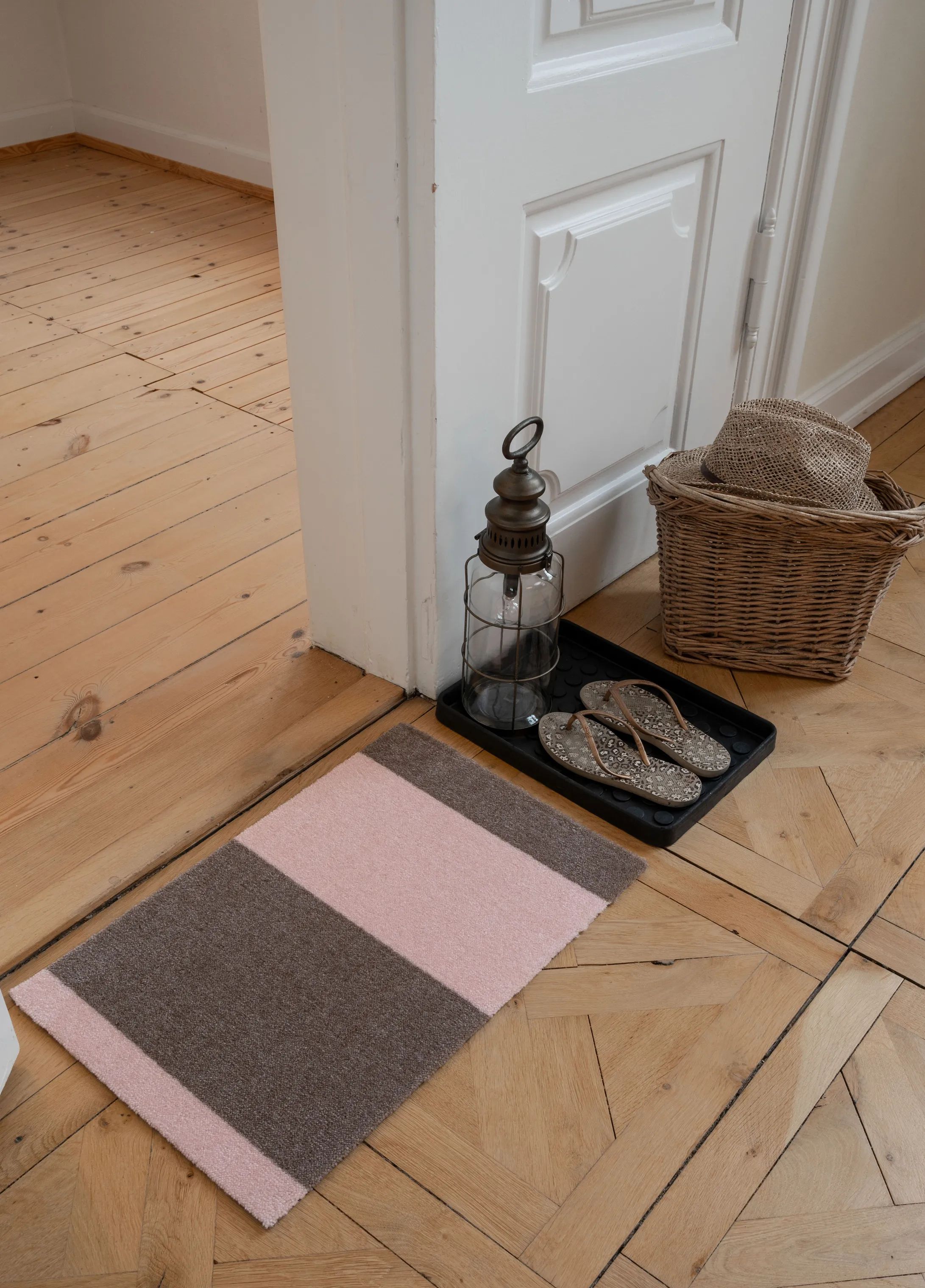 Tica Copenhagen Dørmåtter Stripes Horisontal Gulvmåtte i Sand/Rosa, B60 x L40 cm, 2