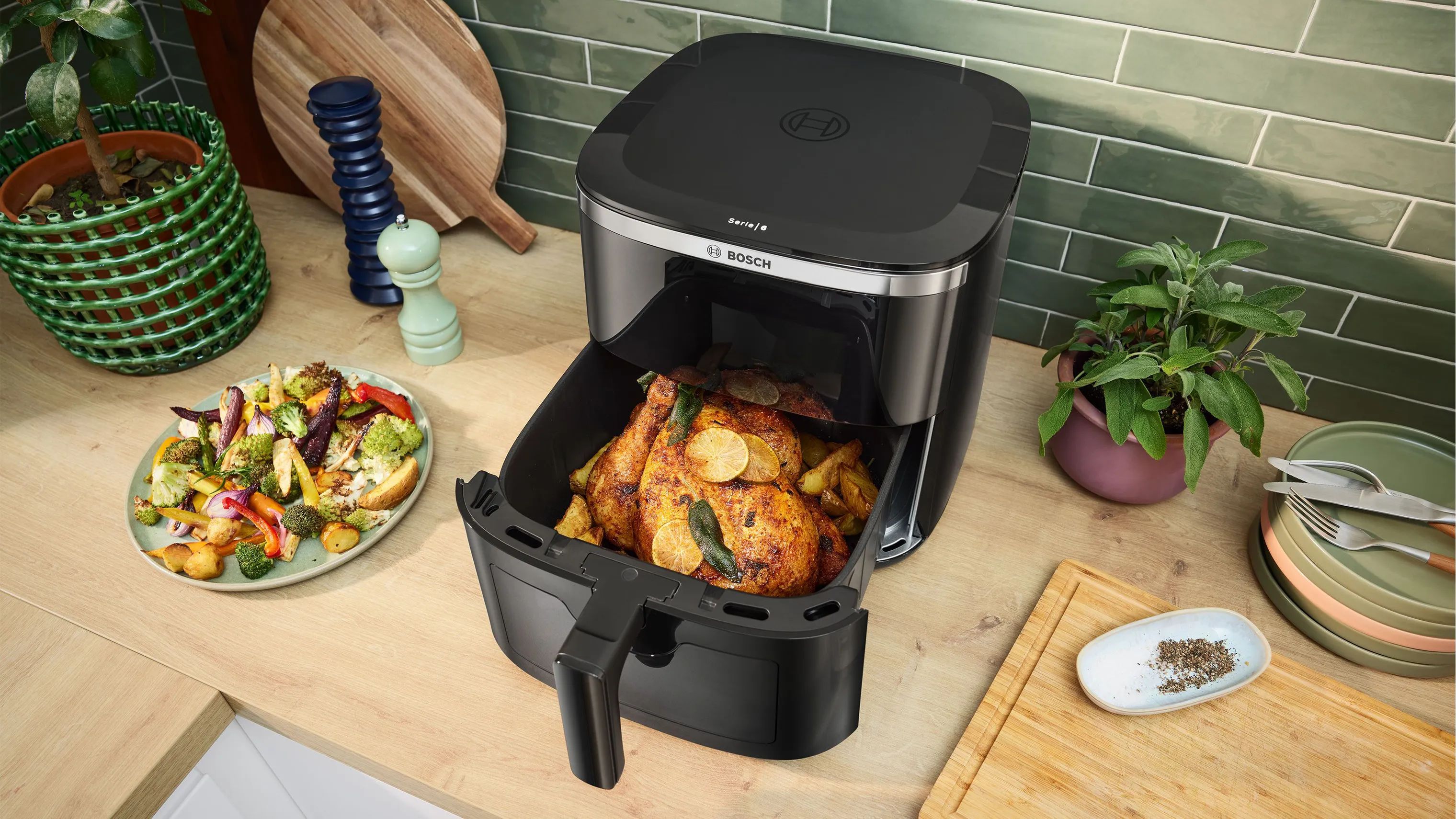 Bosch Airfryers Airfryer MAF671B0 i Sort, 4