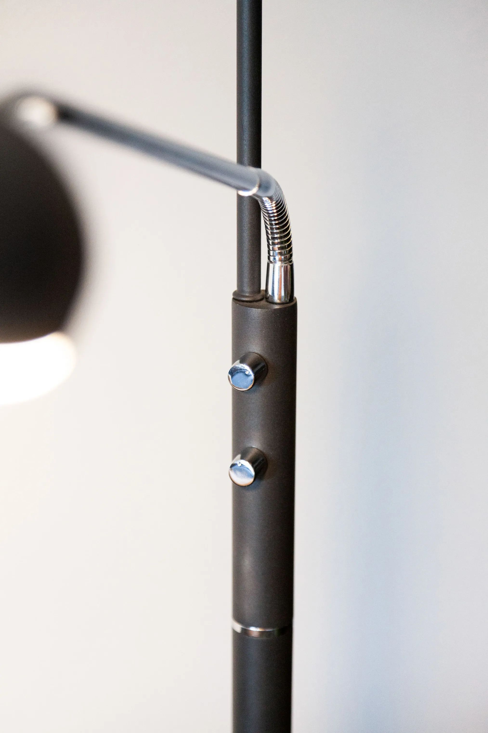 Halo Design Gulvlamper Vegas Combi Gulvlampe i sort, 3