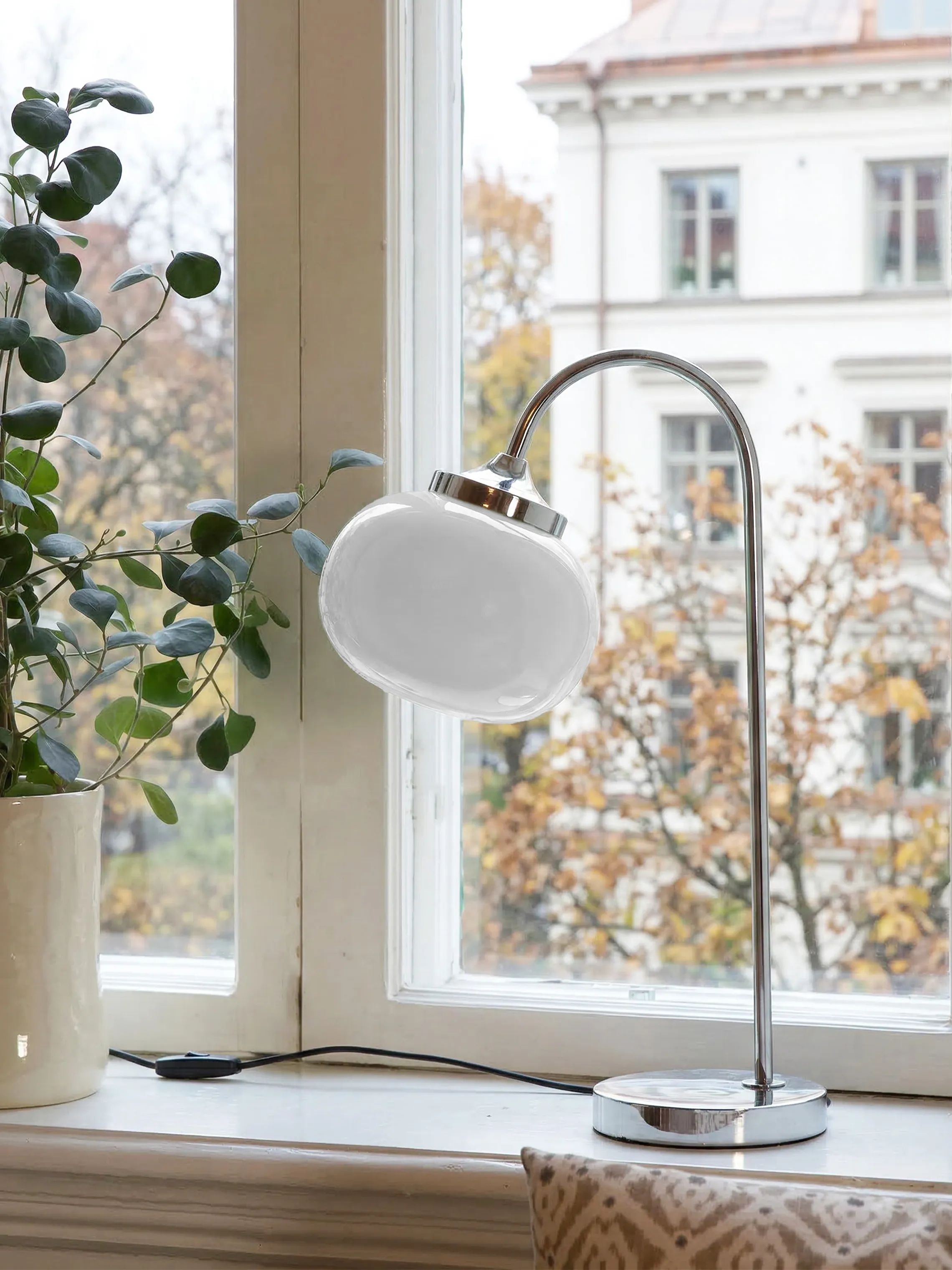 PR Home Bordlamper Elsy Bordlampe i Vit/Krom, 2