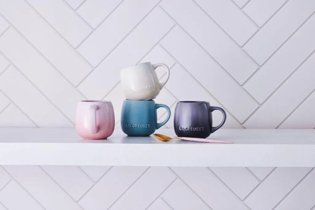 Le Creuset Krus og kopper med hank Coupe Collection Coupe Krus i Flint , 32 cl, 2