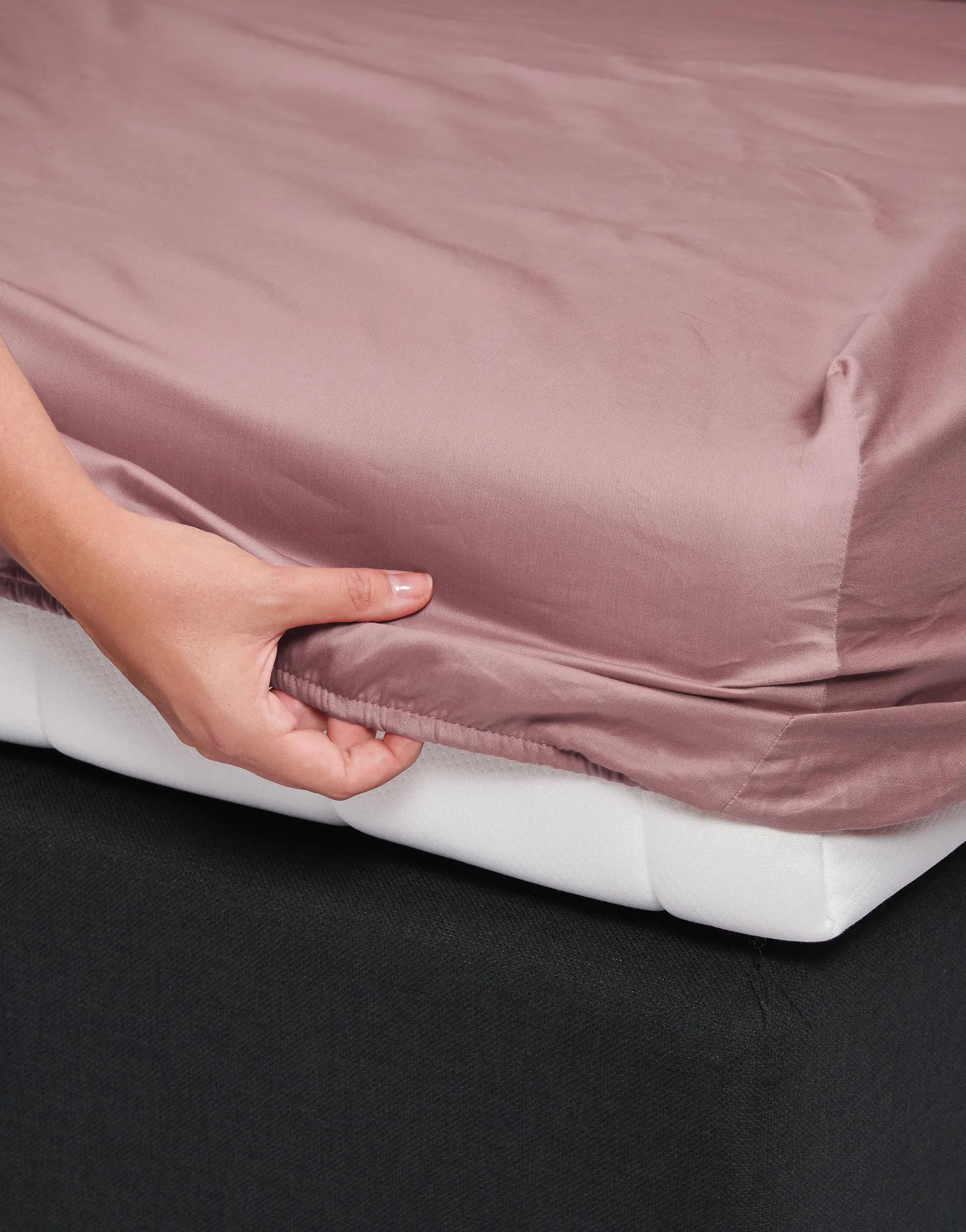 Essenza Lagner Satin Boxlagen i Wood Rose , B180 x L200 cm, 3