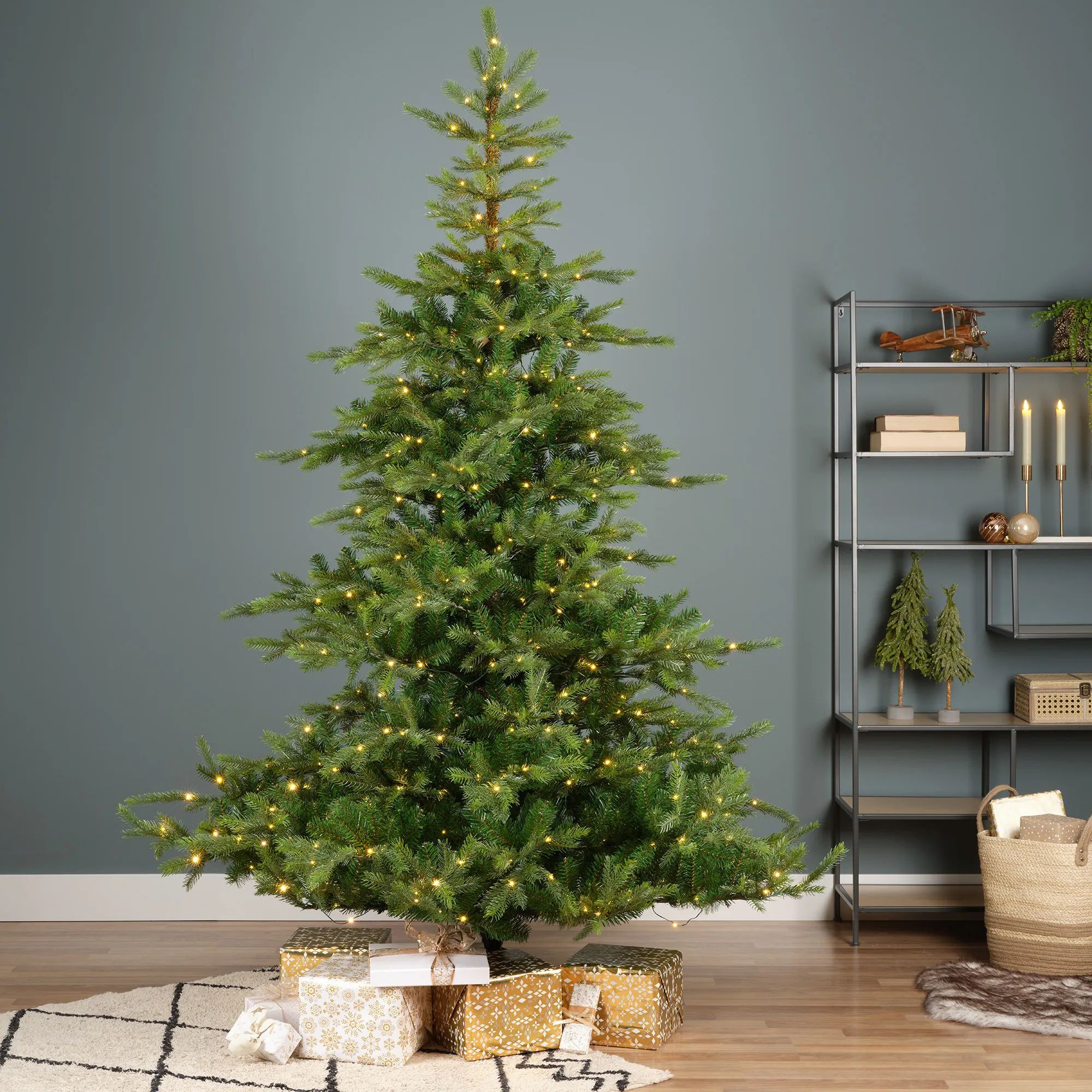 Casa Christmas Juletræer Grandis Fir Kunstigt Juletræ m. LED Lys i H 180 cm - 400 LED lys, 5