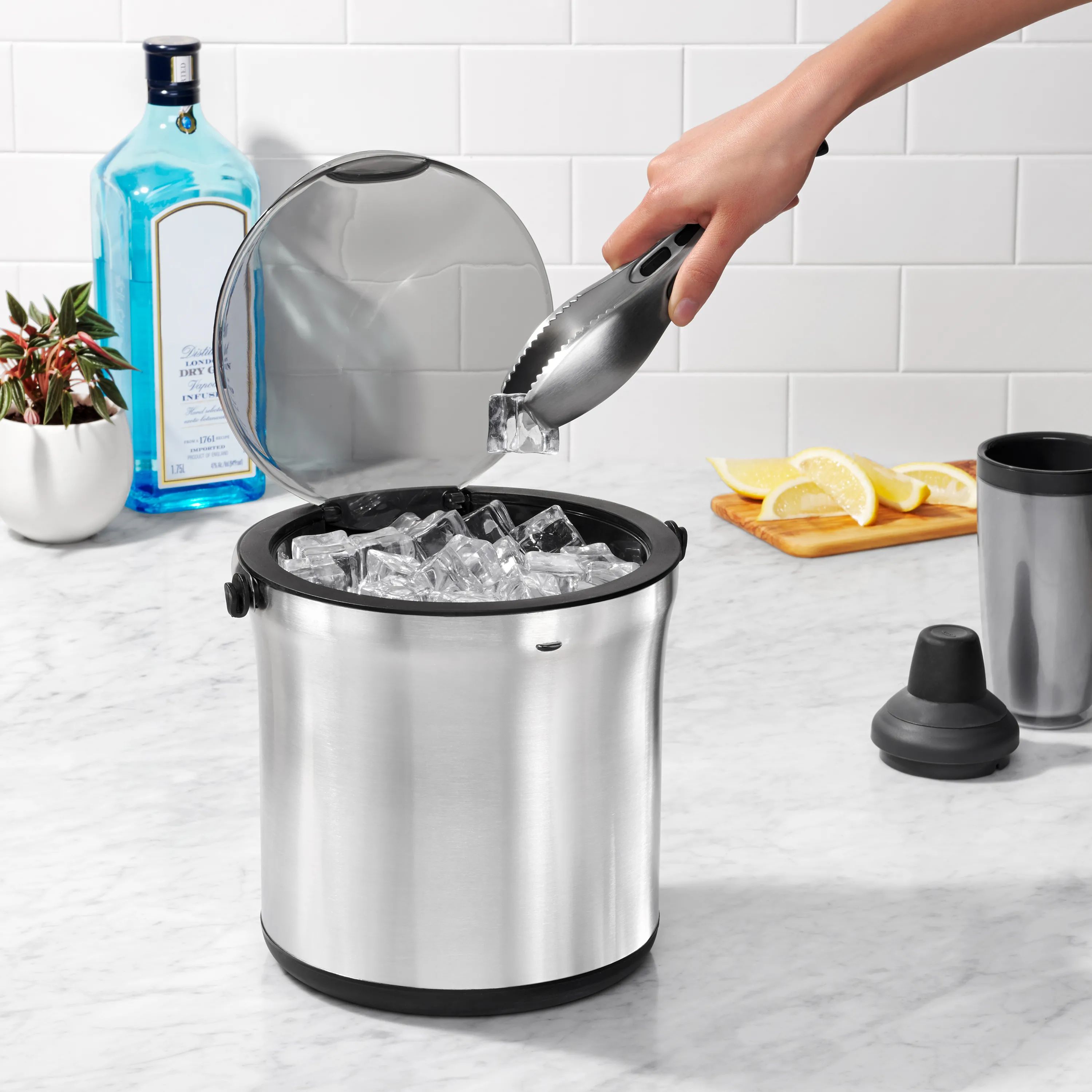 OXO Isspande Steel Isspand inkl. tang i Stål/sort, 4
