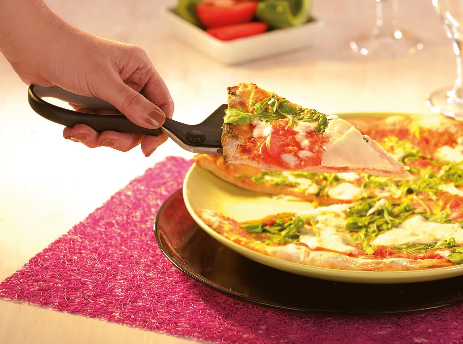 Gefu Pizzaskærere Pezzo Køkken- og pizzasaks i Sort/Sølvfarvet, 3