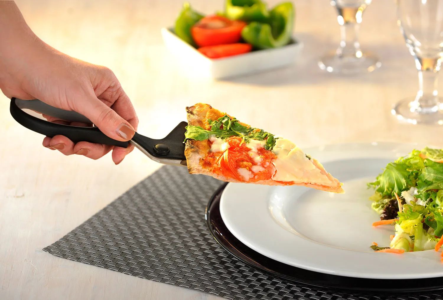 Gefu Pizzaskærere Pezzo Køkken- og pizzasaks i Sort/Sølvfarvet, 2