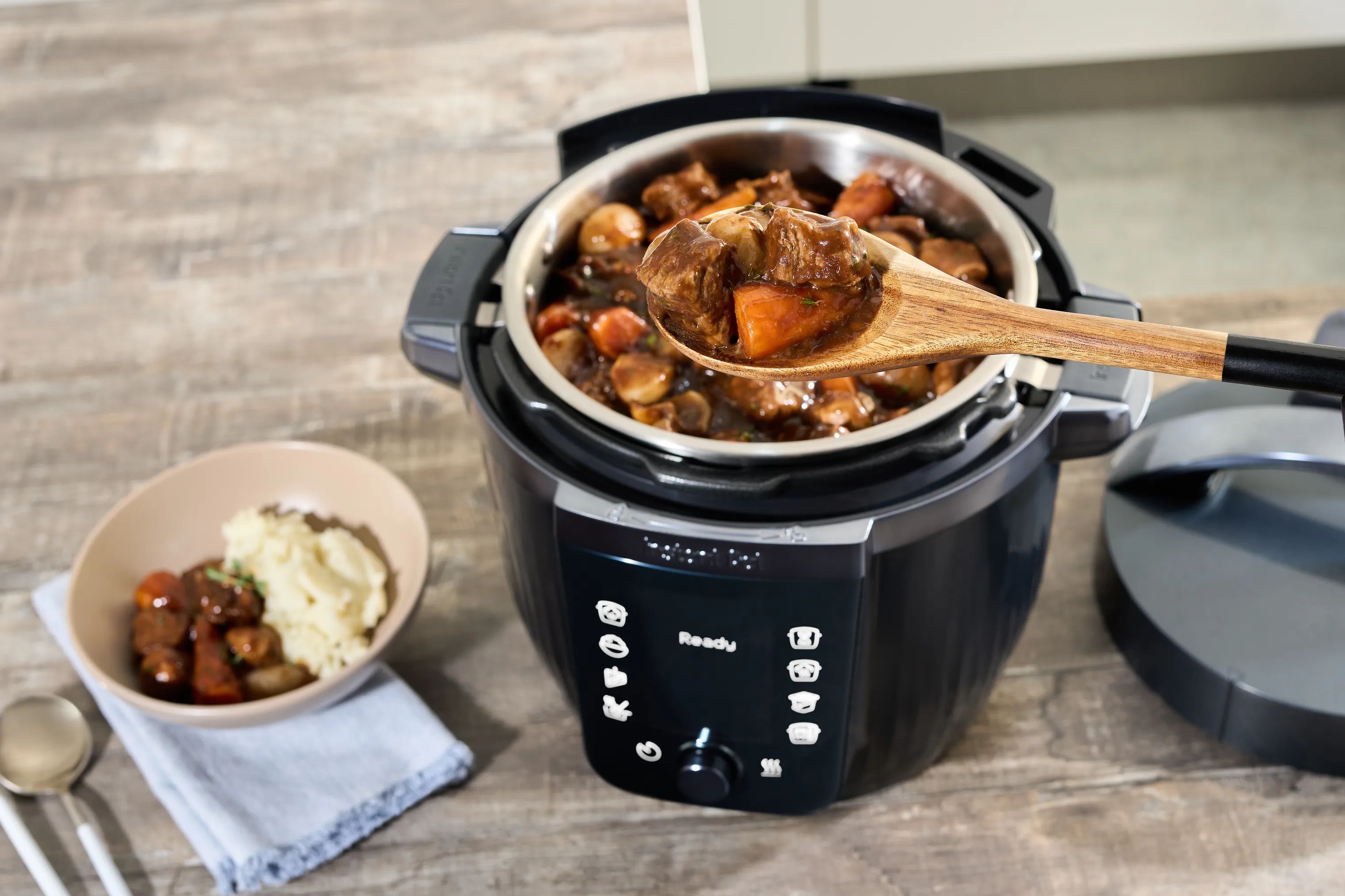 Instant Slowcookere og multicookere Instant Pot Pro Multicooker i Sort, 3